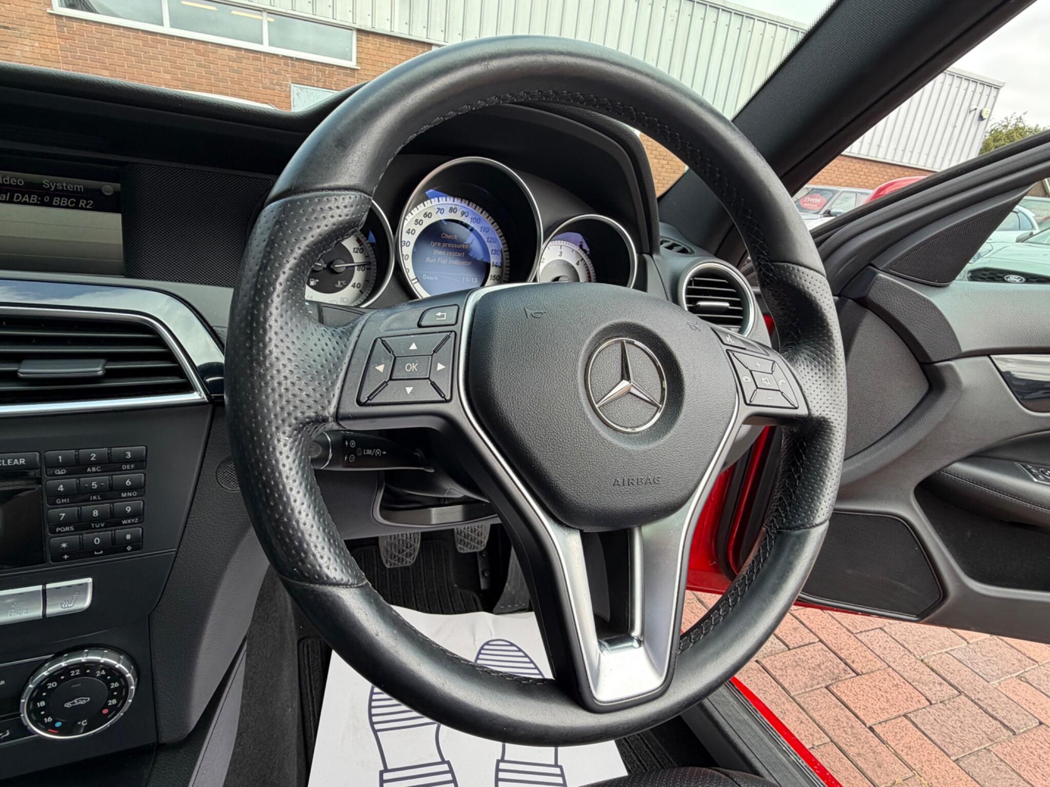 Mercedes-Benz C-Class view 80