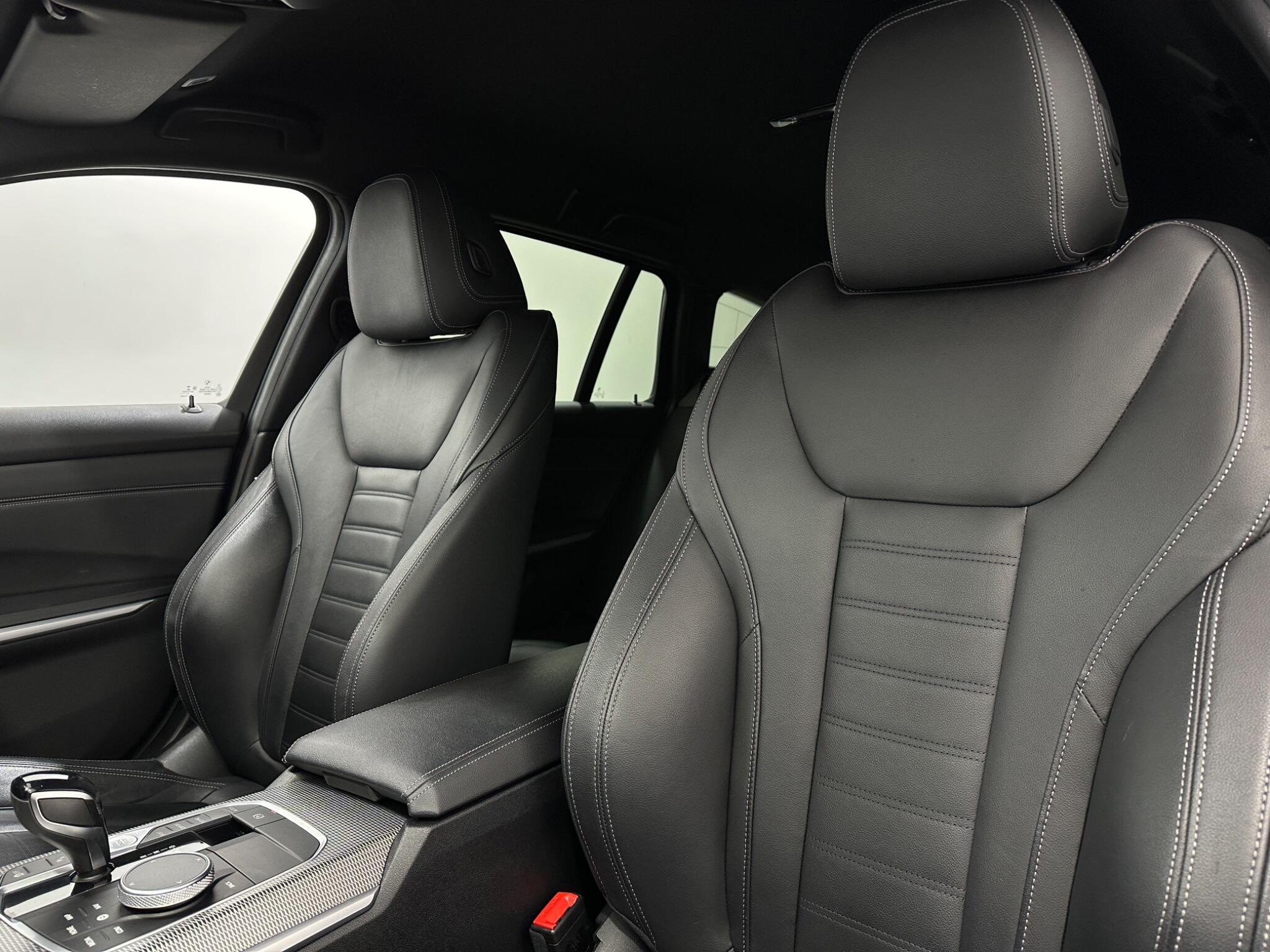 BMW 3 Series view 38