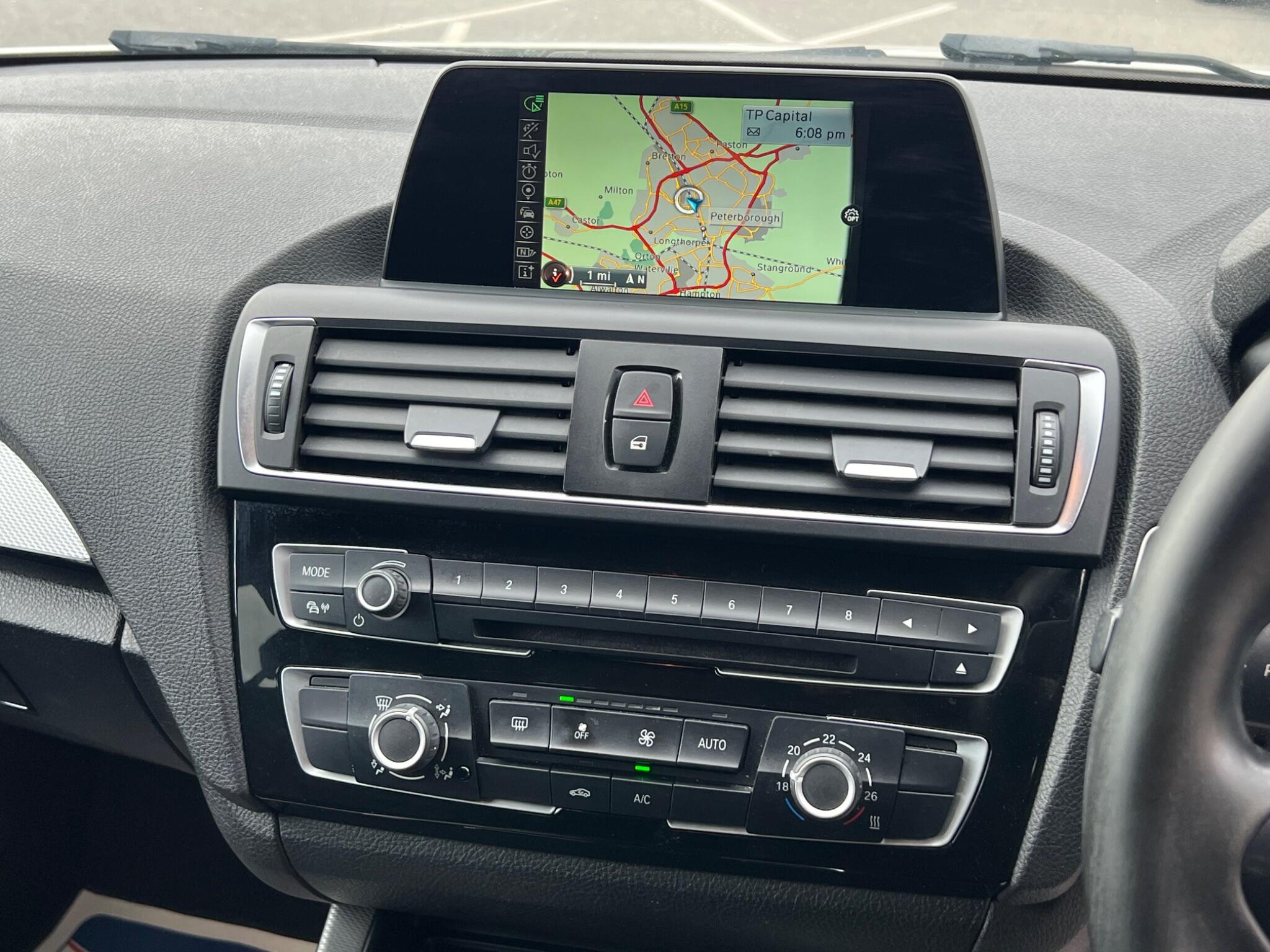 BMW 1 Series view 30