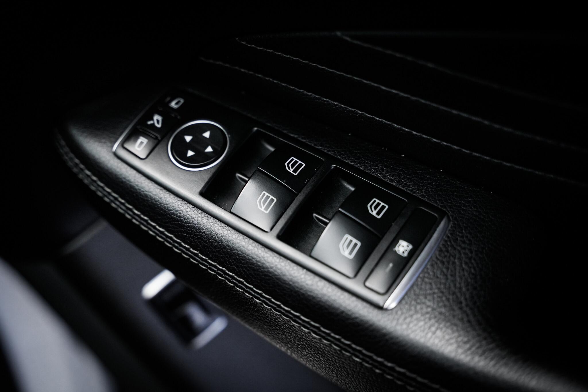 Mercedes-Benz GLE view 52