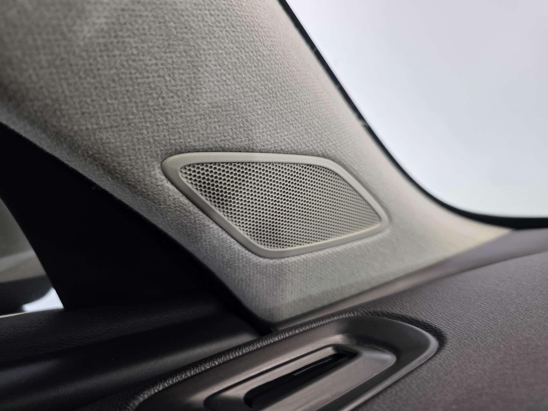 Volvo XC40 view 21
