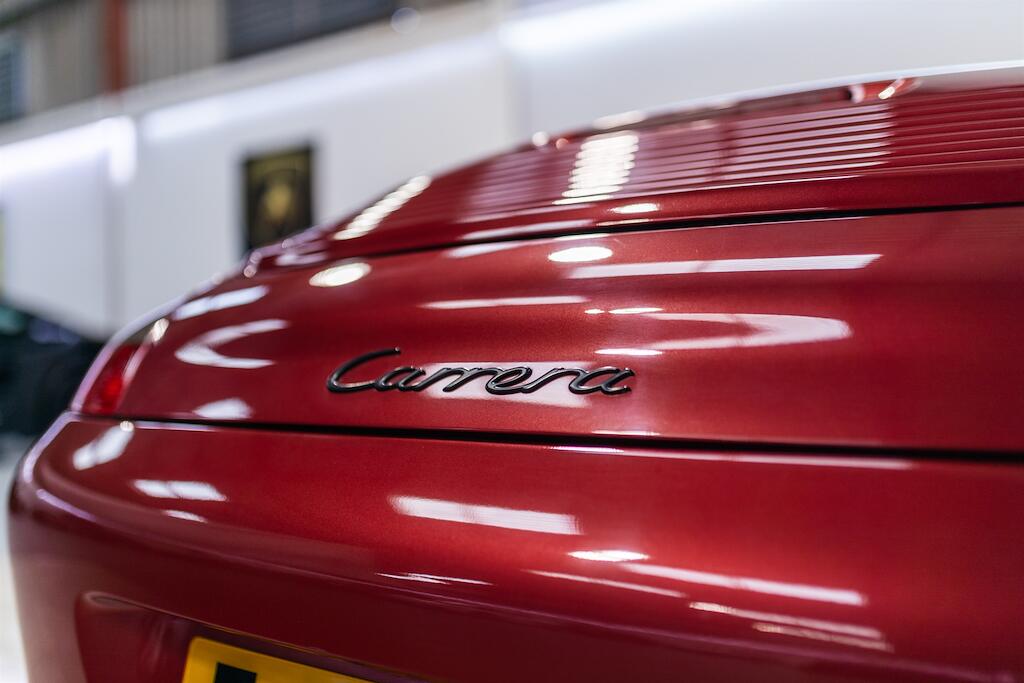 Porsche 911 view 20
