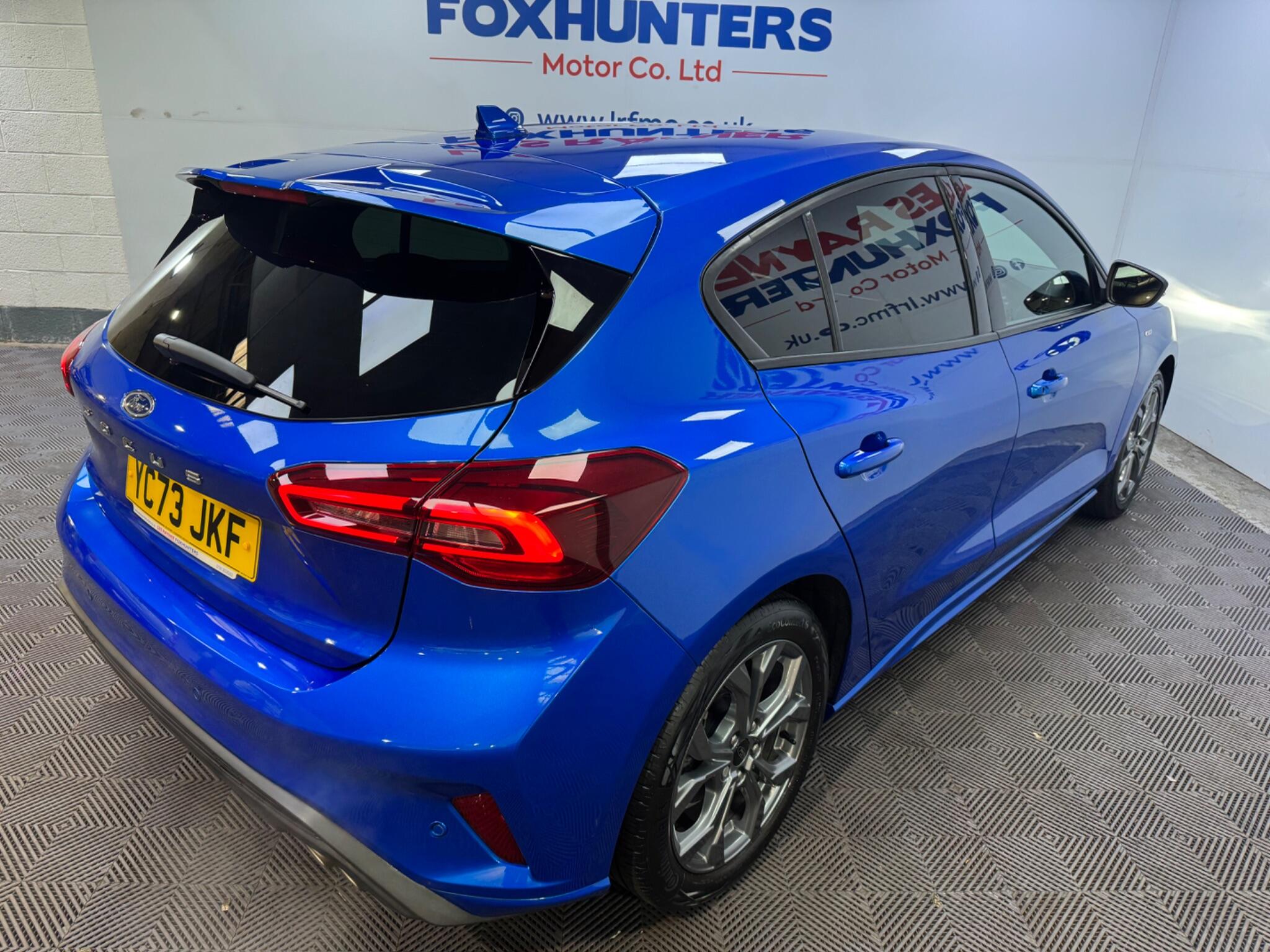 Ford Focus view 27