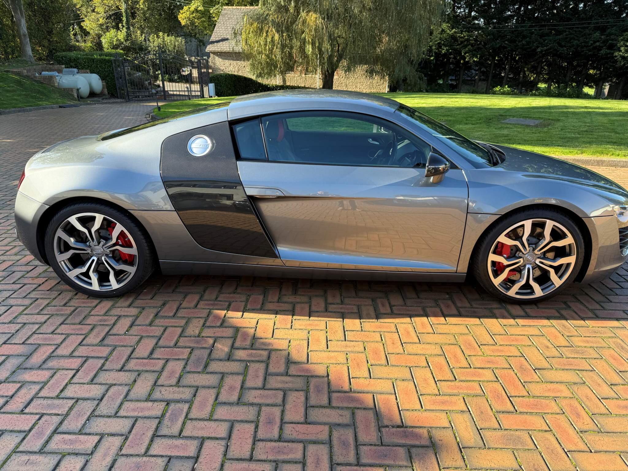 Audi R8