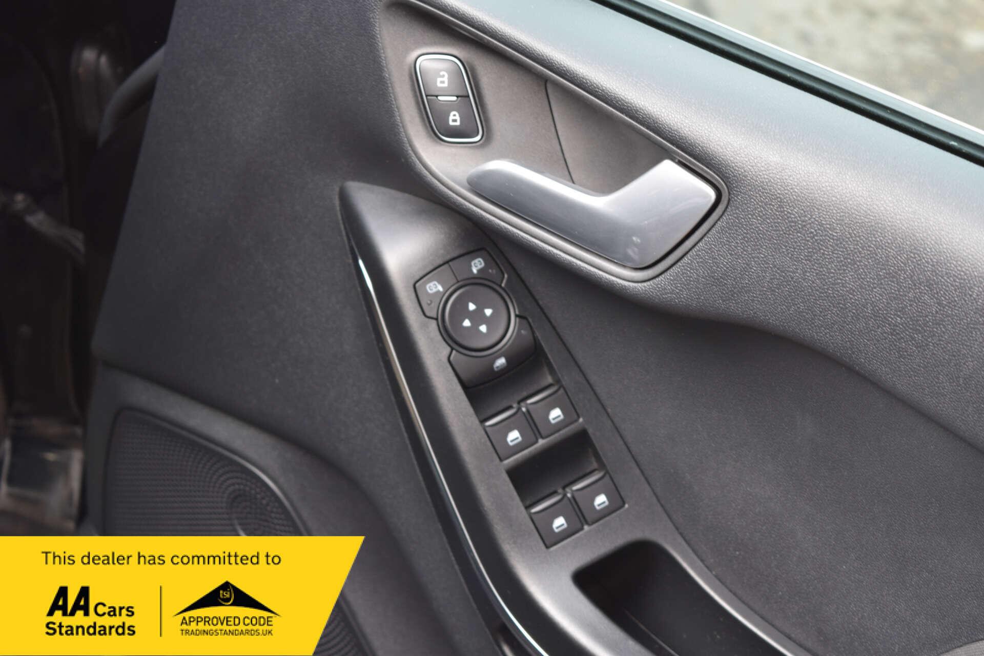 Ford Fiesta view 32