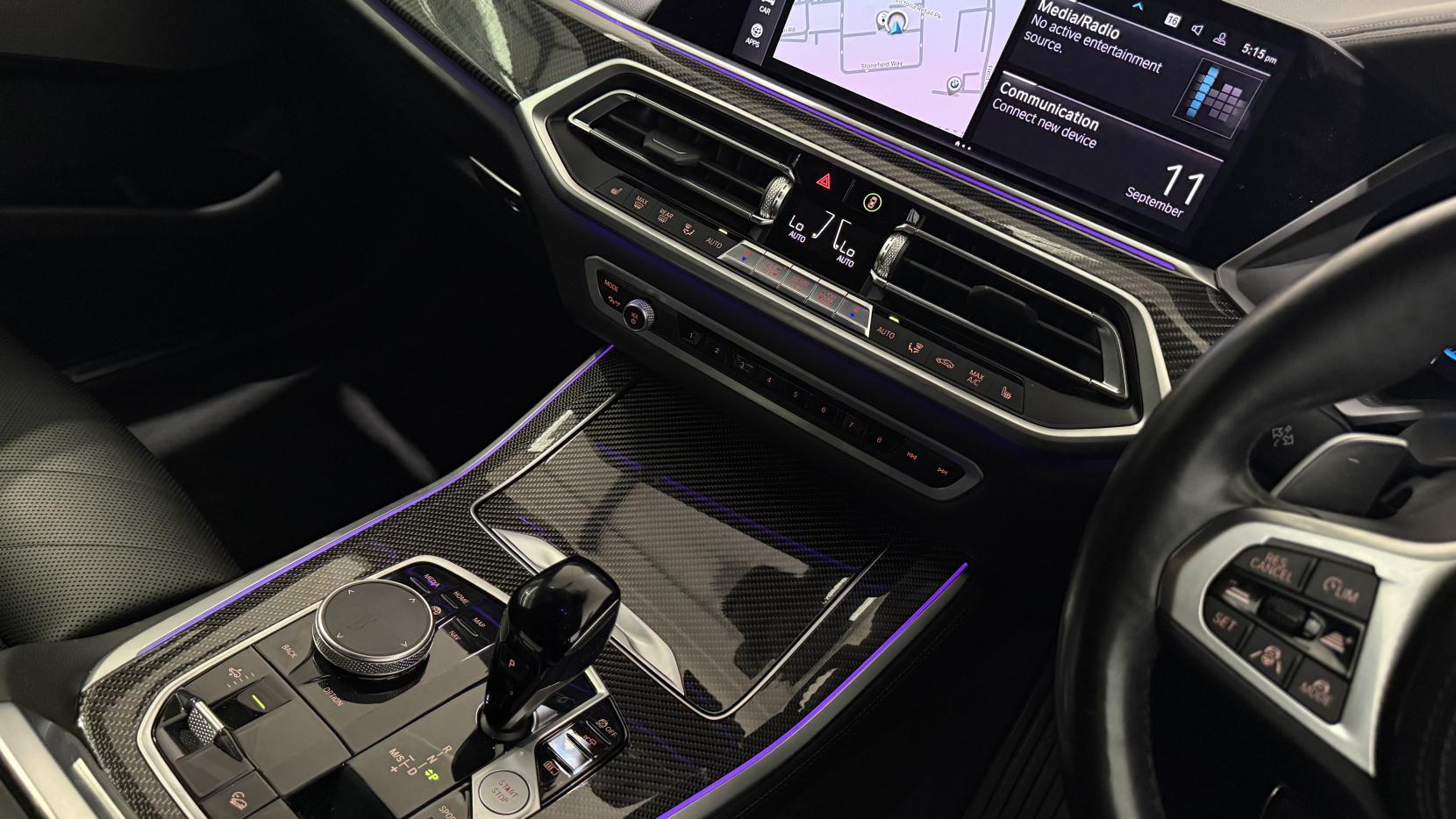 BMW X5 view 28
