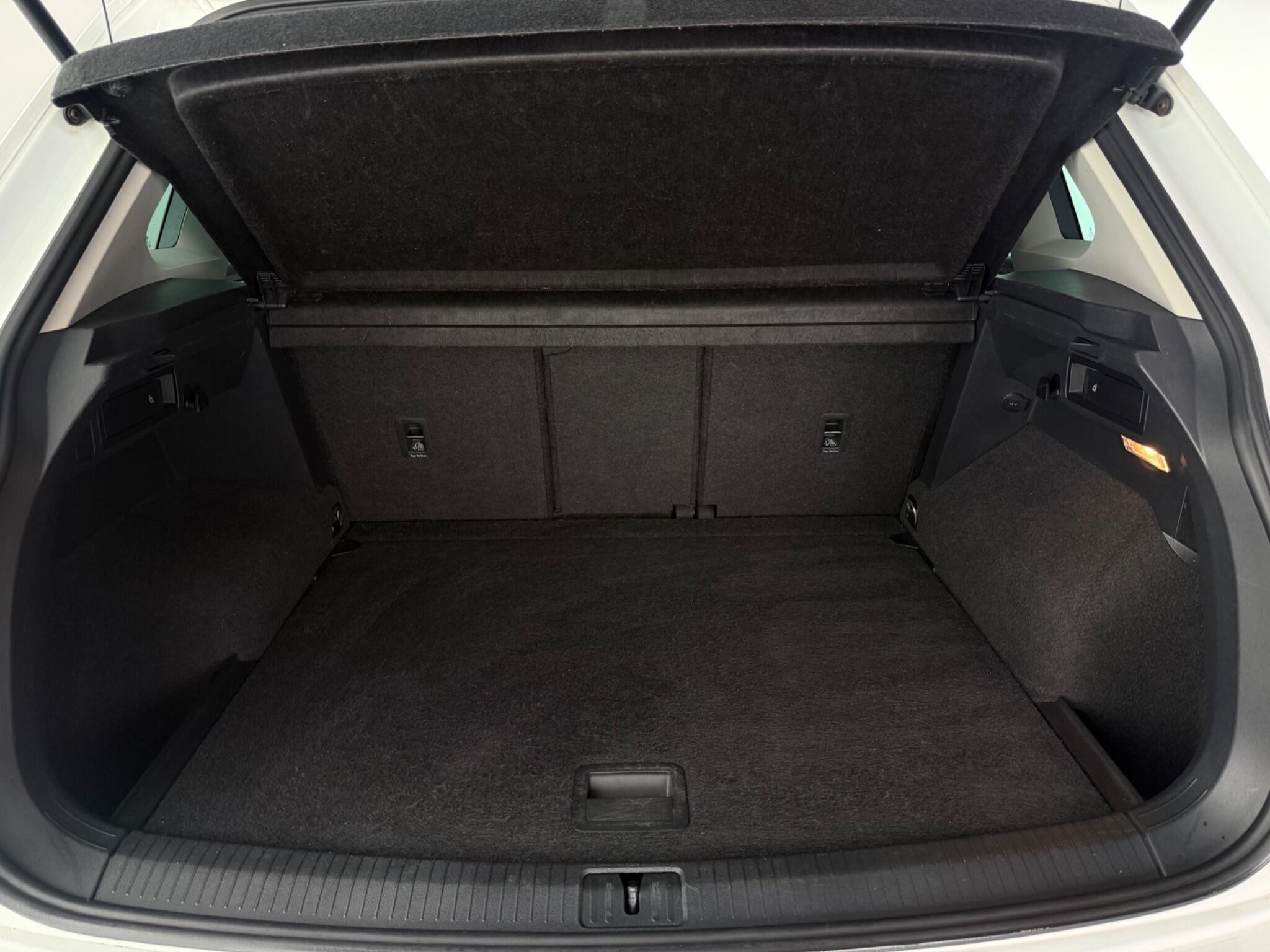 Volkswagen Tiguan view 10