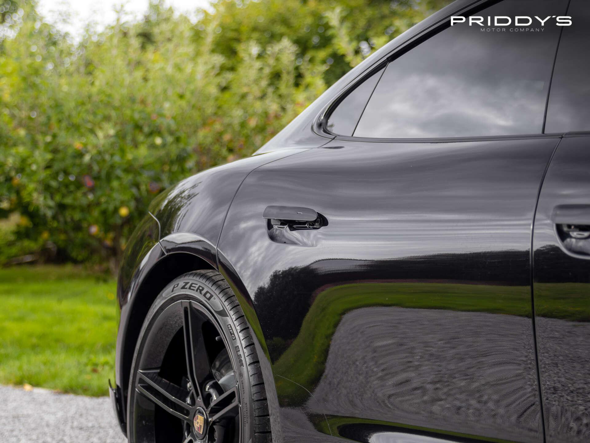 Porsche Taycan view 15