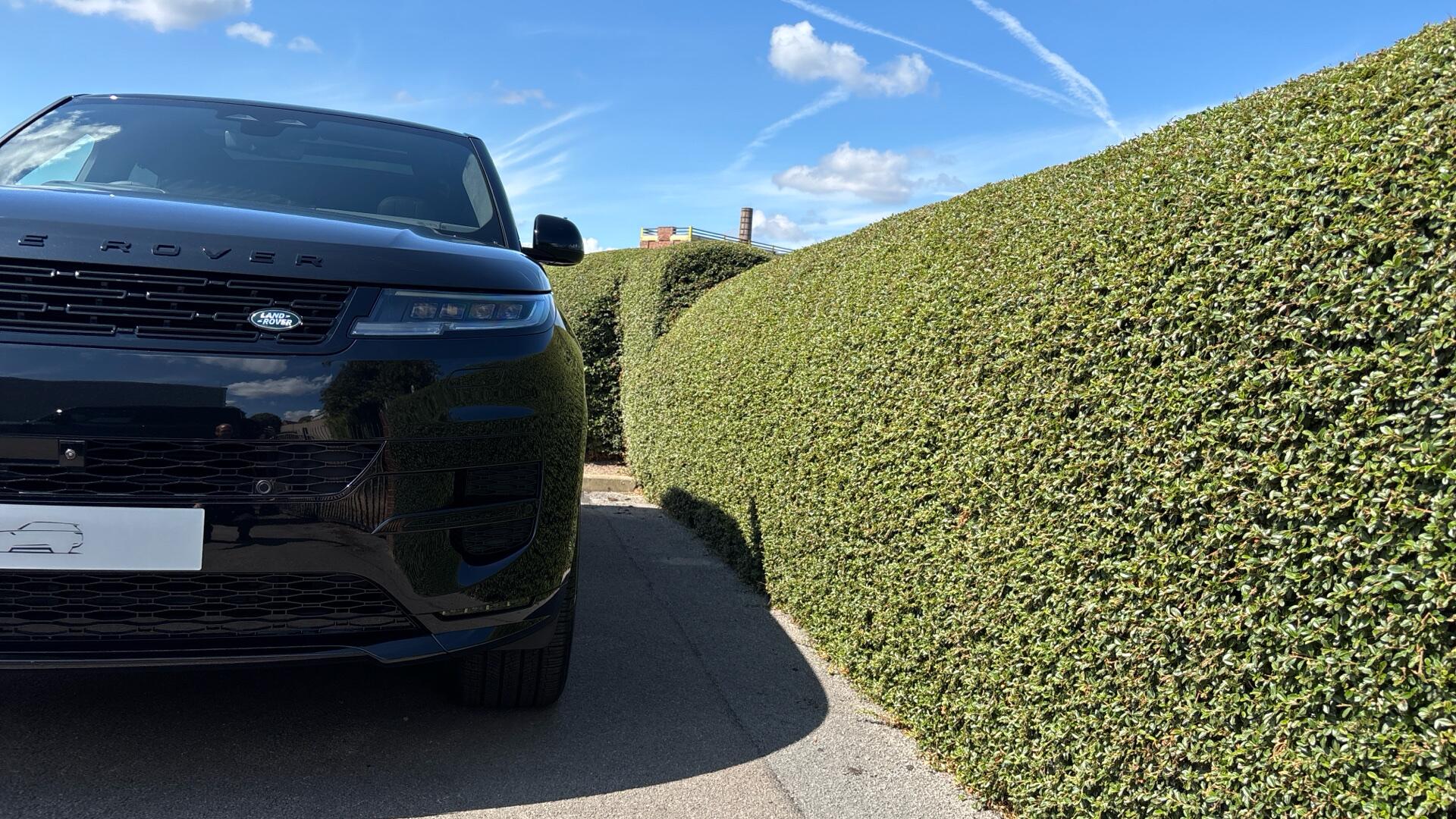 Land Rover Range Rover Sport view 41