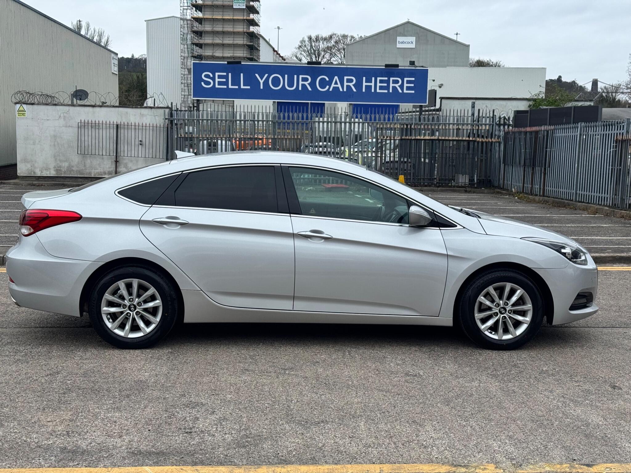 Hyundai i40 view 10