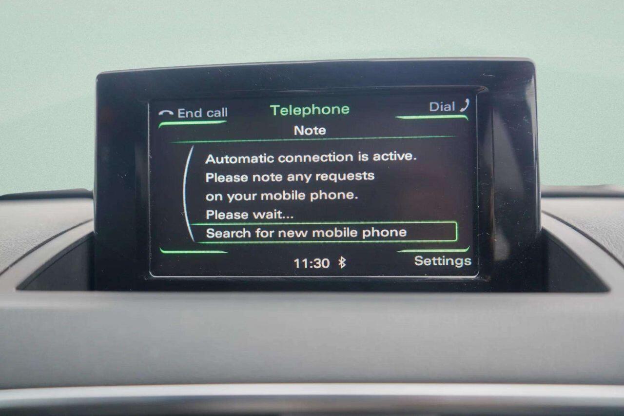 Audi Q3 view 34