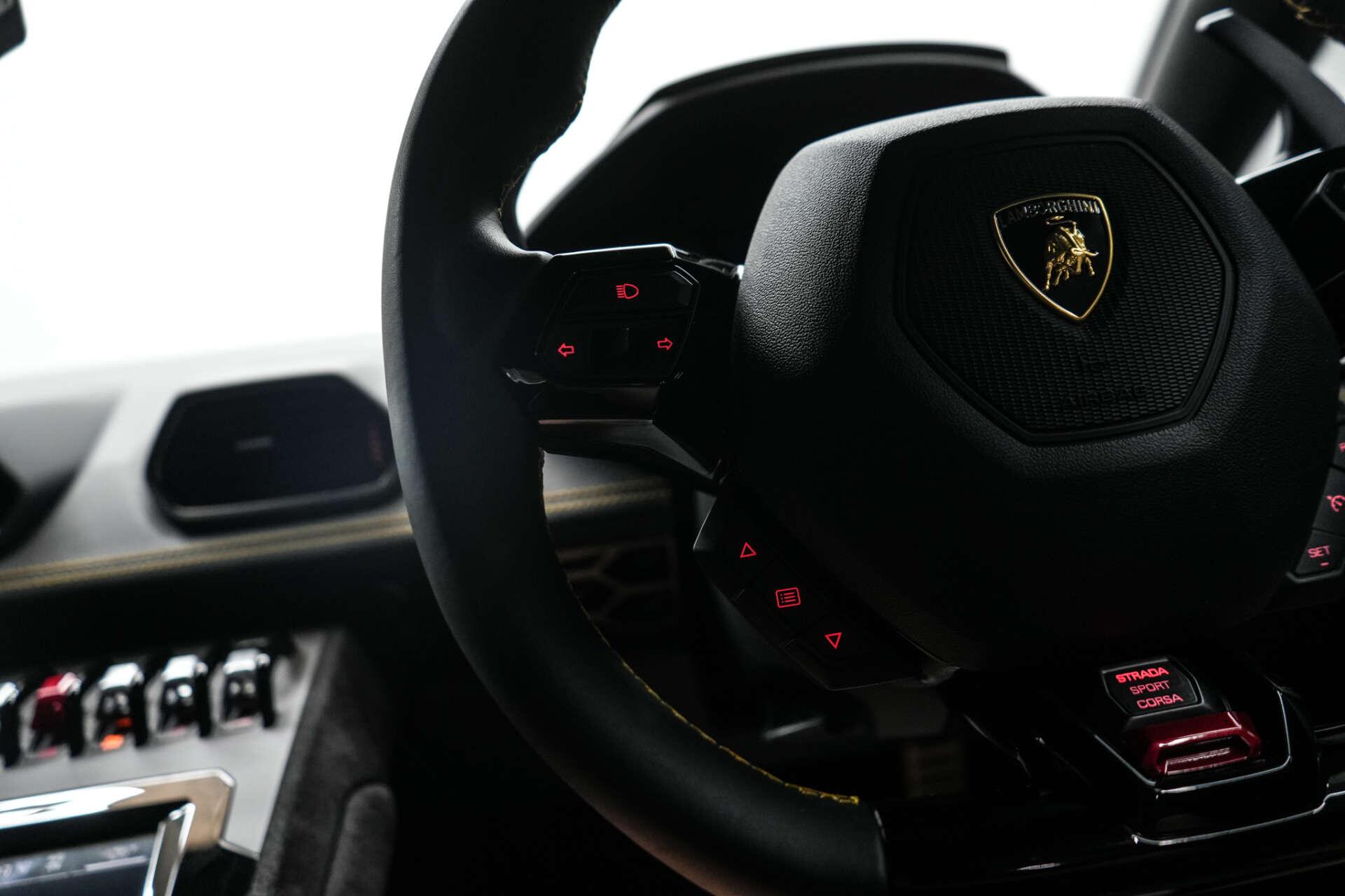 Lamborghini Huracan view 54