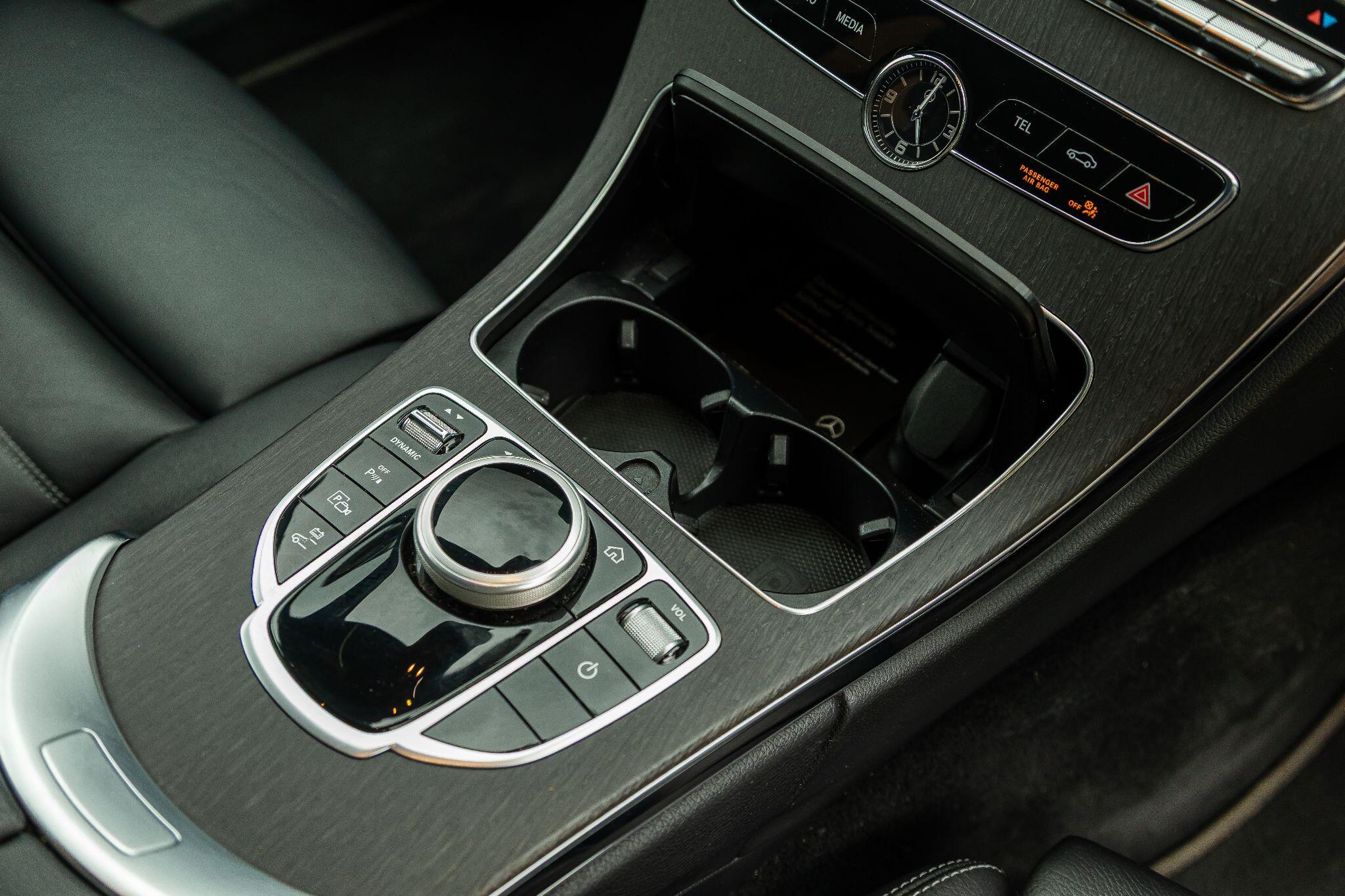 Mercedes-Benz C-Class view 18