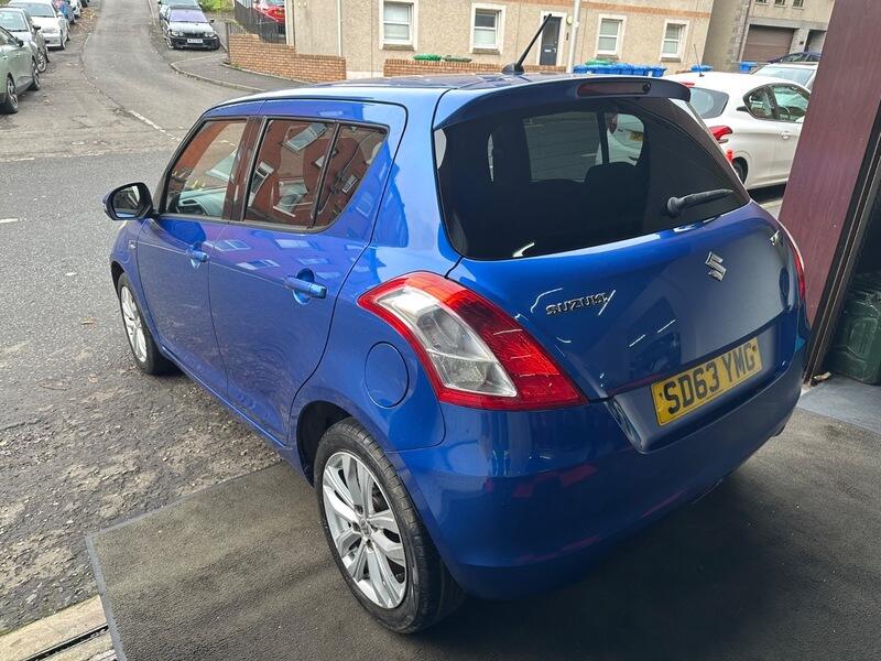 2013 Suzuki Swift image 30