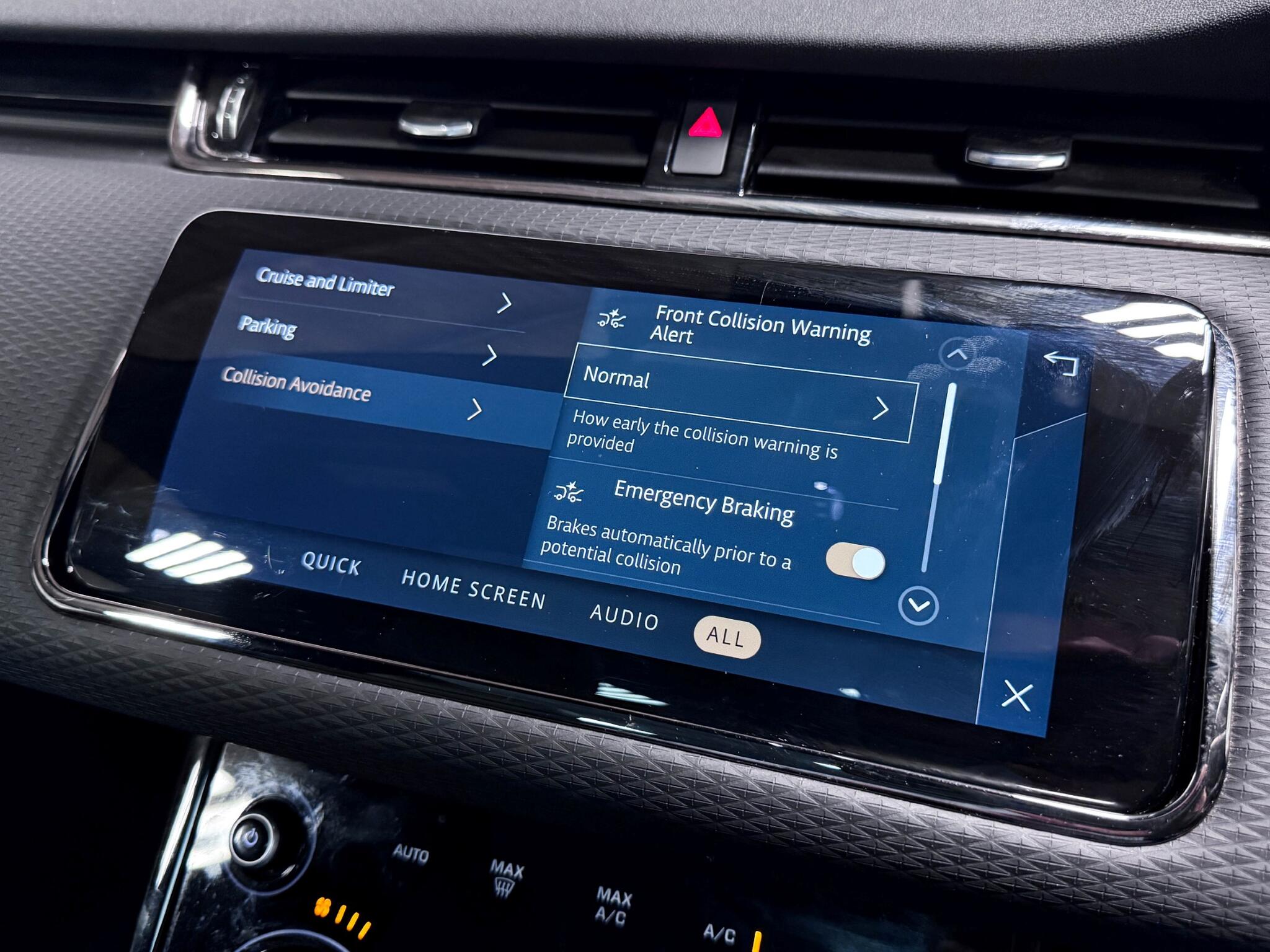 Land Rover Range Rover Evoque view 68