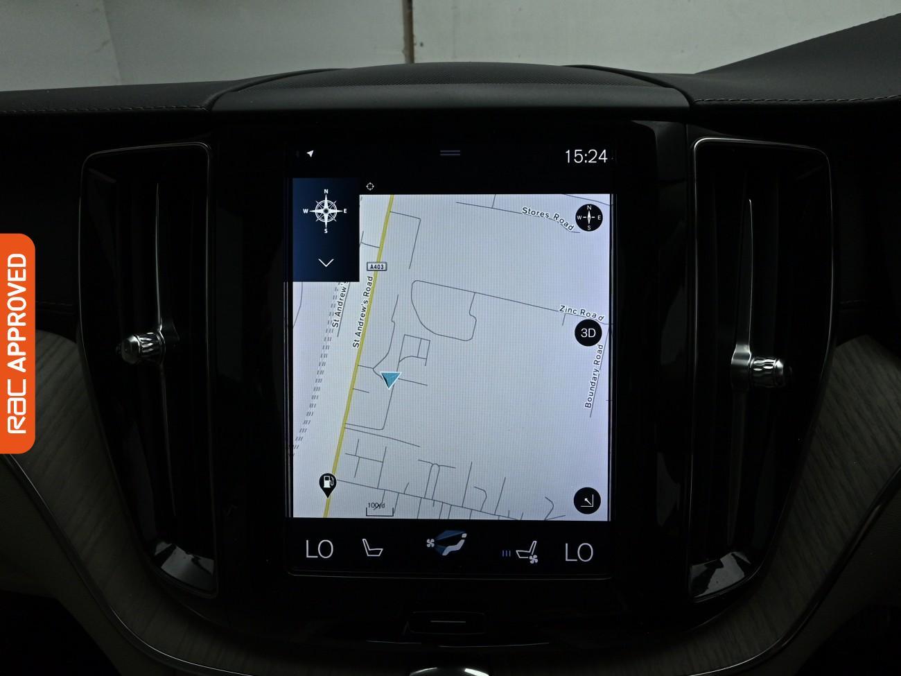 Volvo XC60 view 3