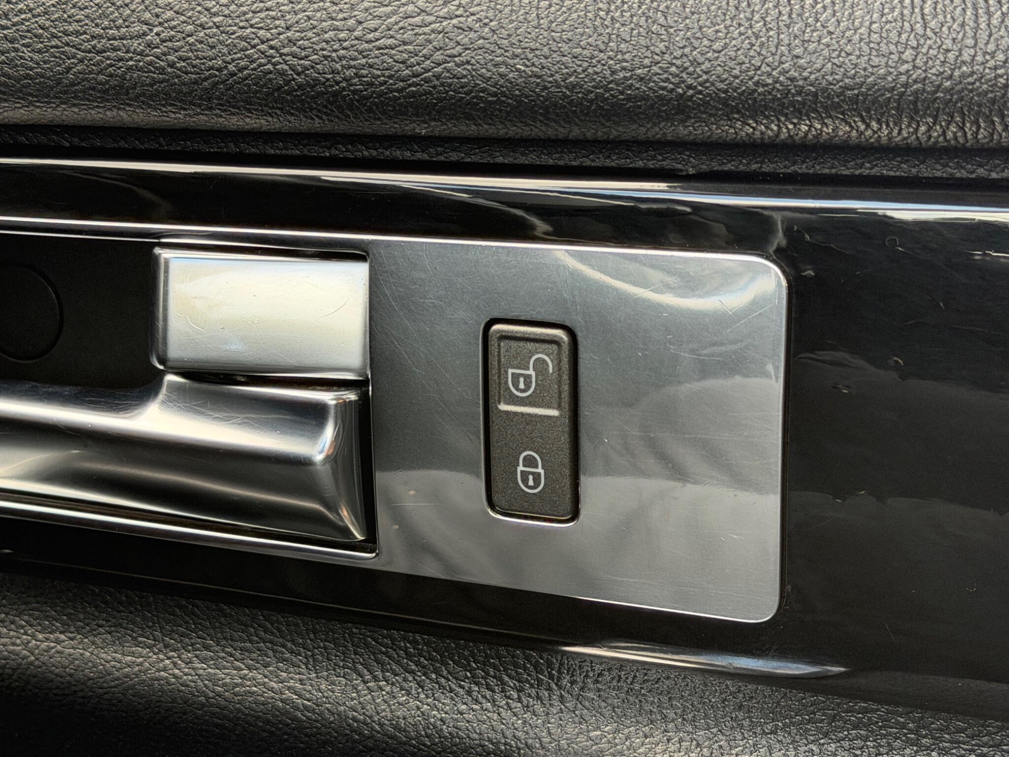 Land Rover Discovery view 41