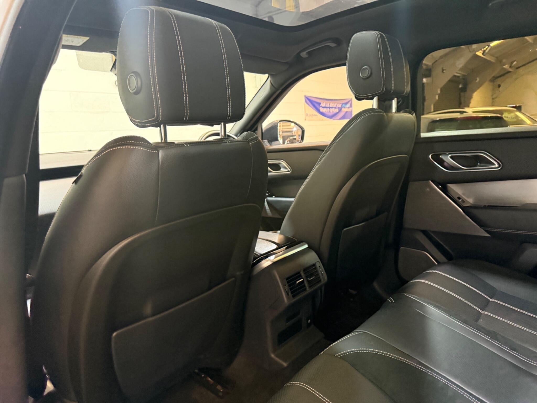 Land Rover Range Rover Velar view 52