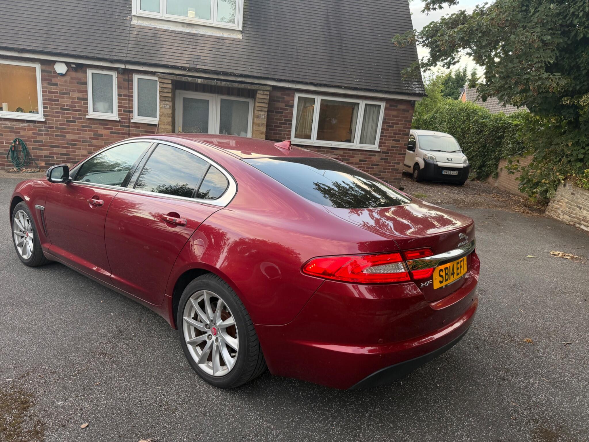 Jaguar XF view 58