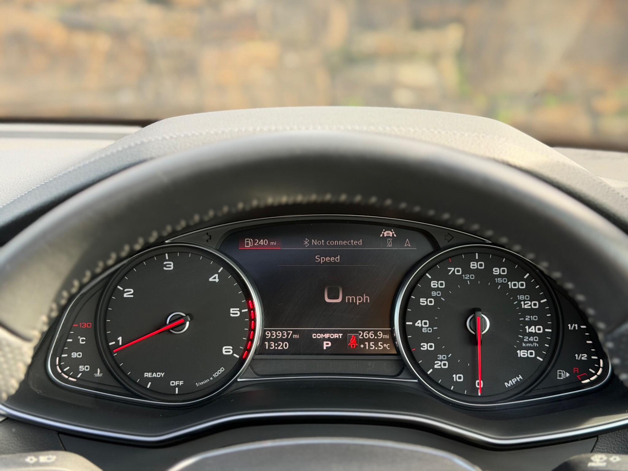 Audi A6 view 26