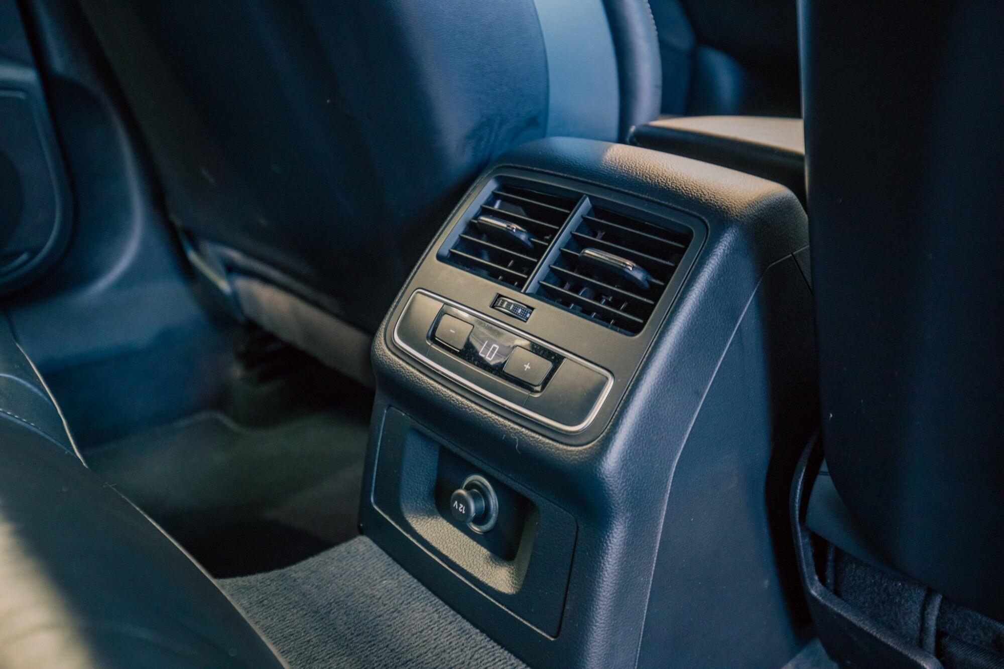 Audi S5 view 11