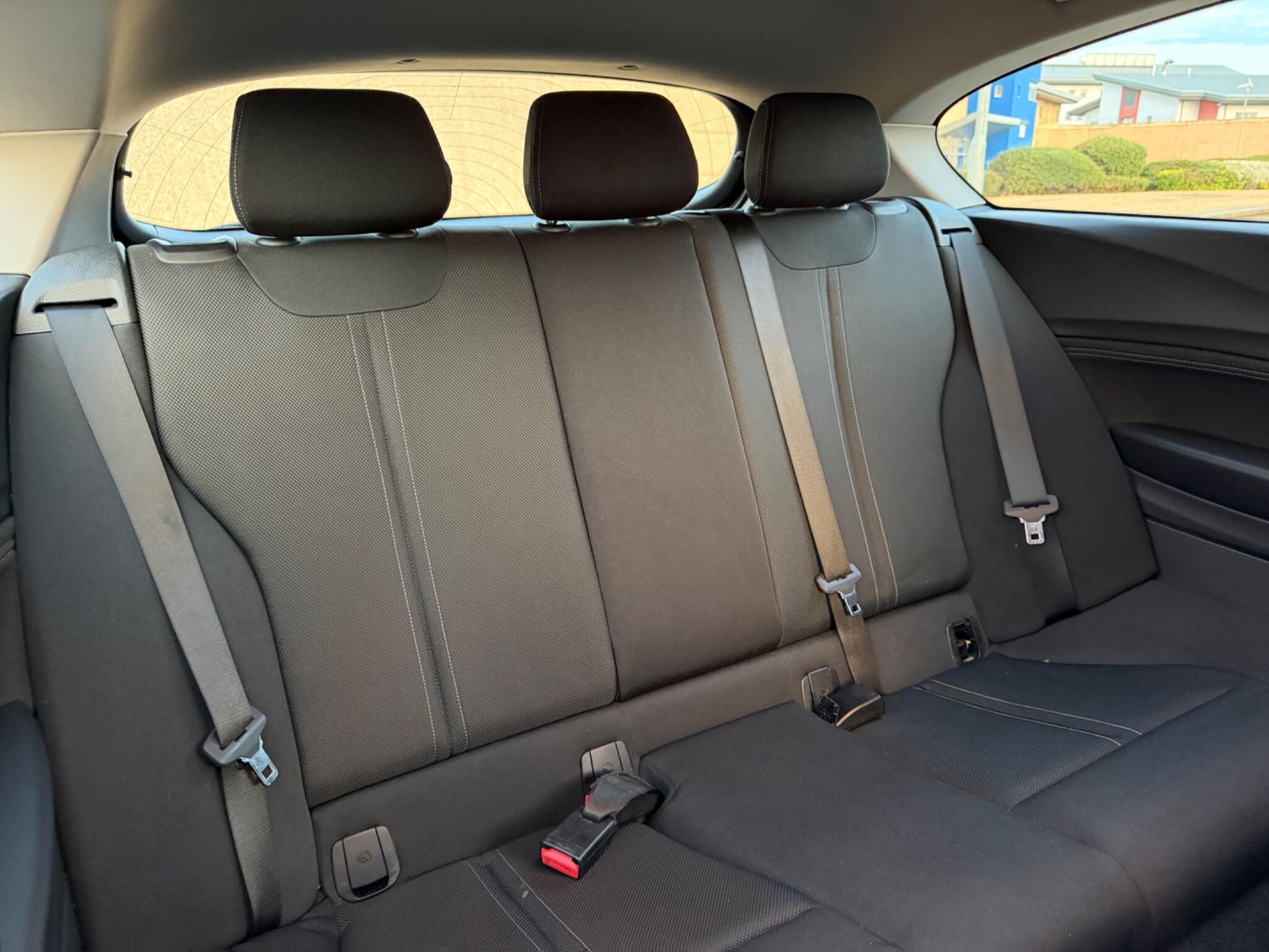 BMW 1 Series view 16