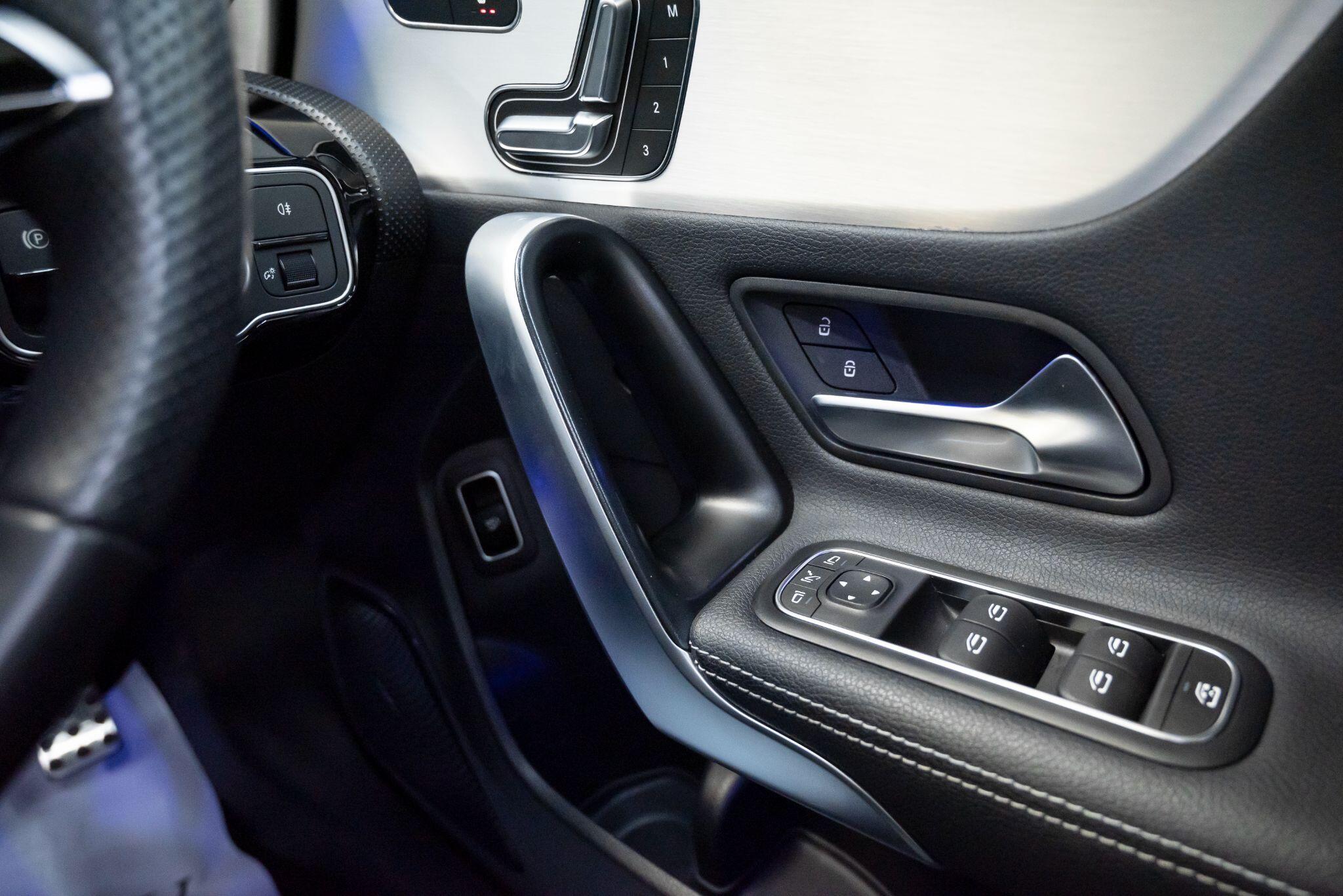 Mercedes-Benz CLA view 30