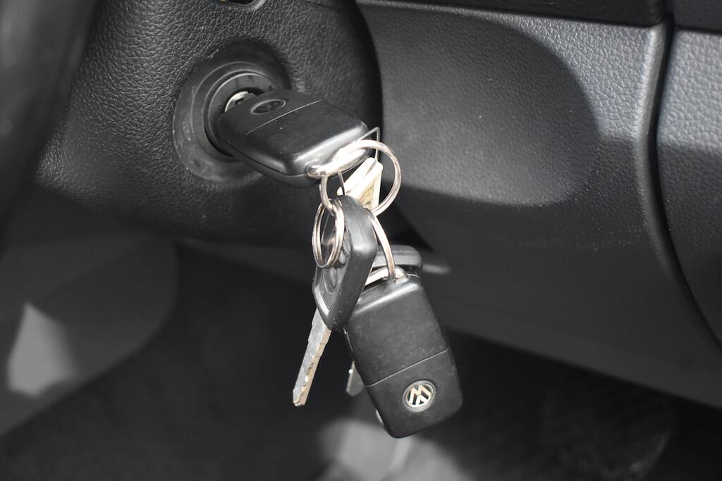 Volkswagen Amarok view 26