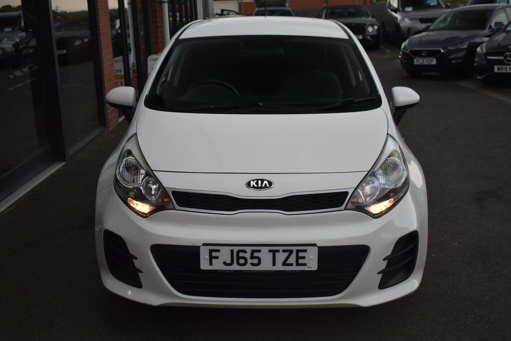 Kia Rio view 3