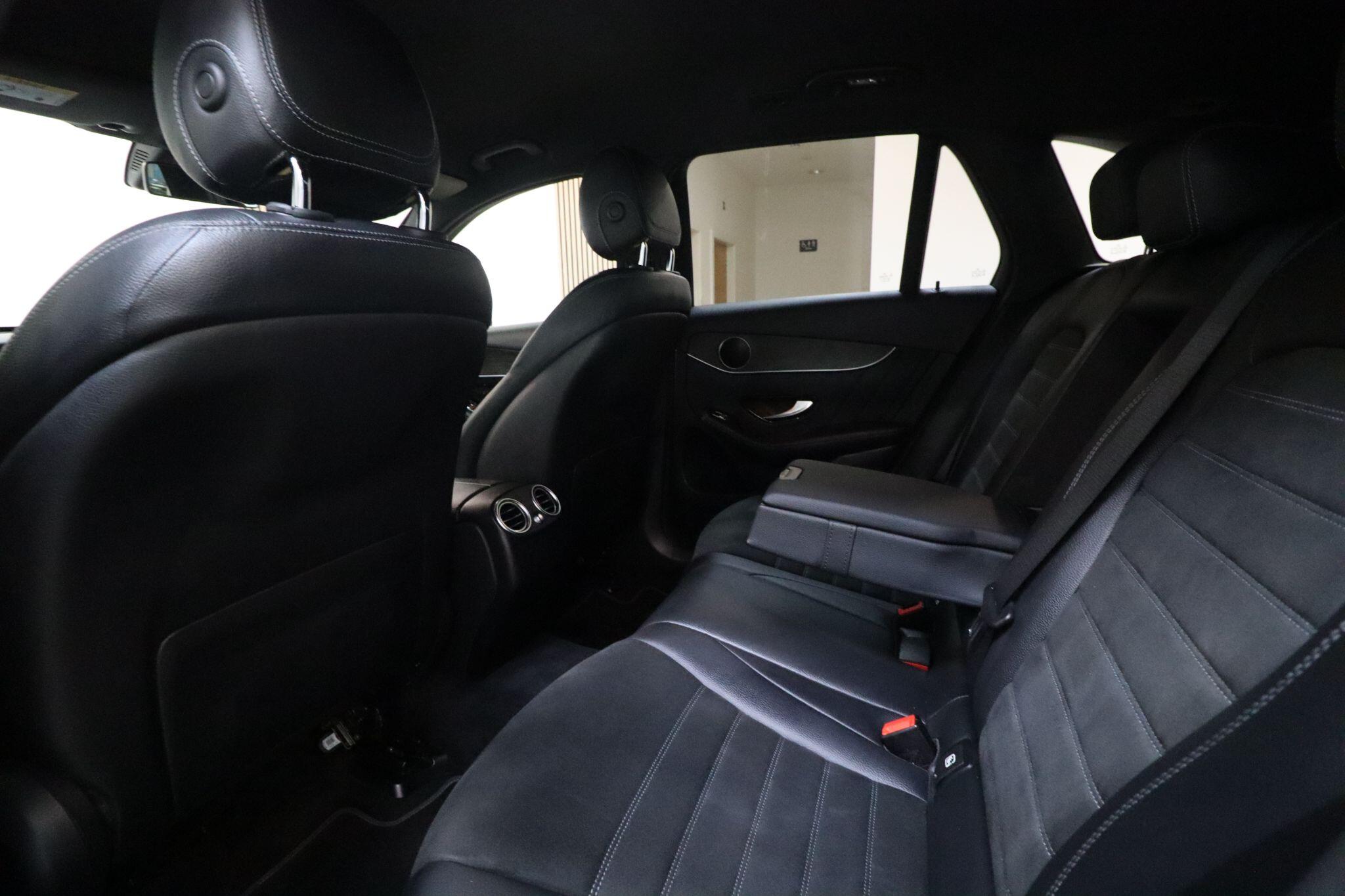 Mercedes-Benz GLC view 12