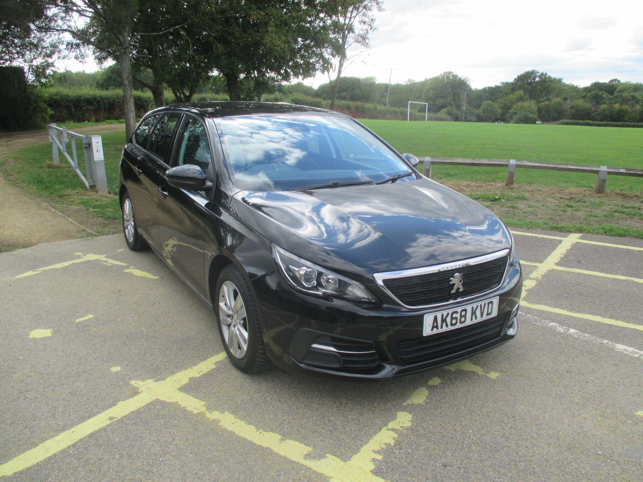 Peugeot 308 SW view 3