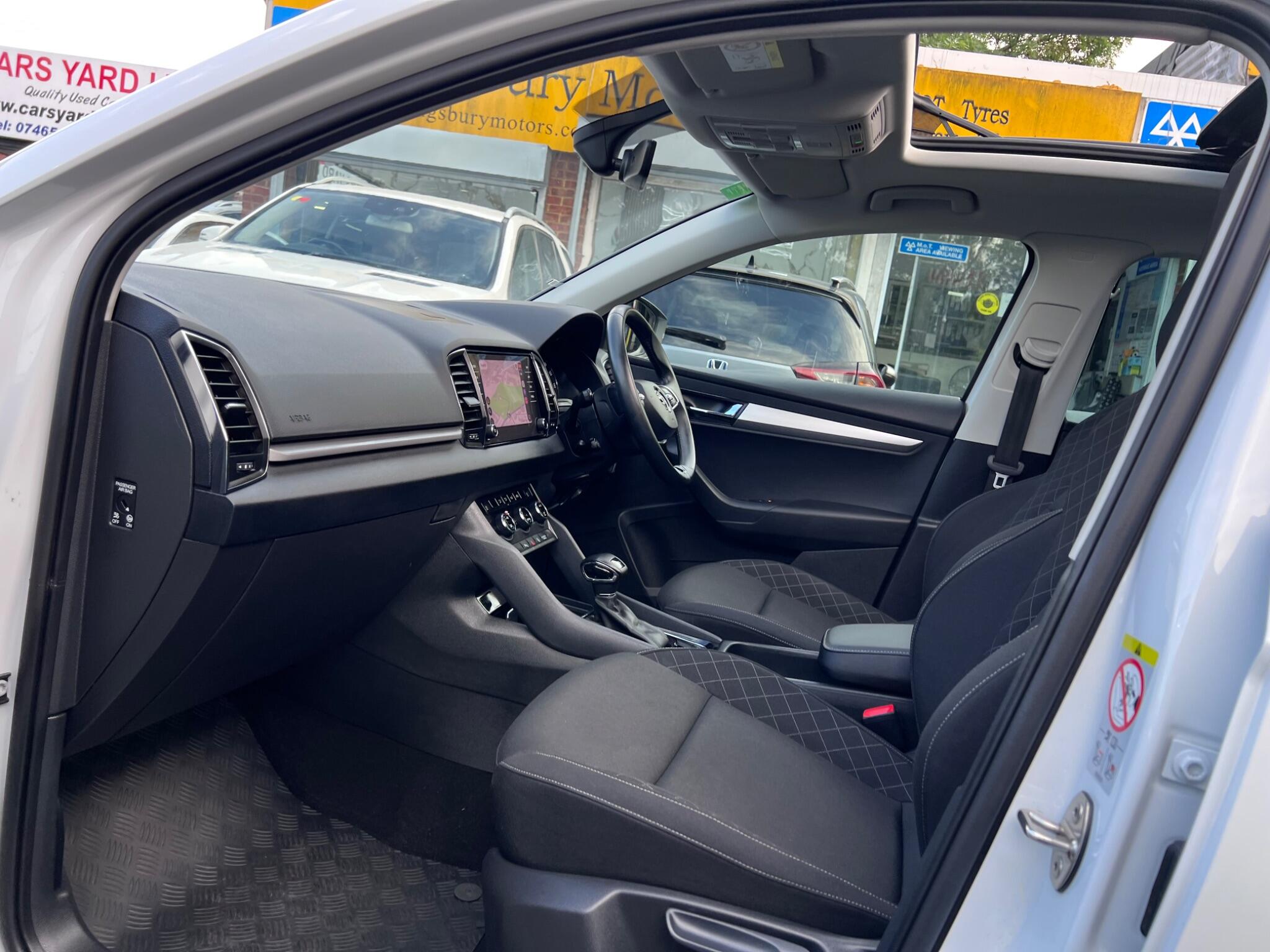 Skoda Karoq view 37