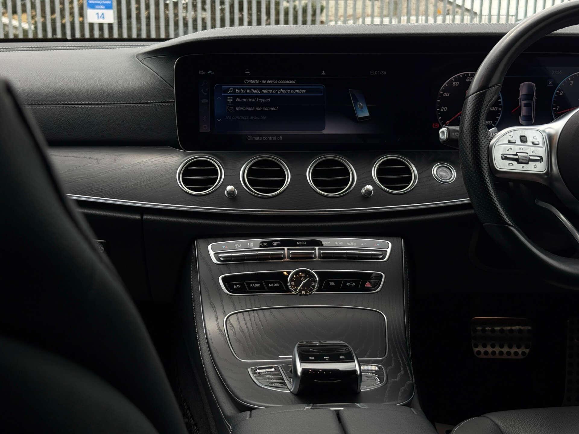 Mercedes-Benz E Class view 47