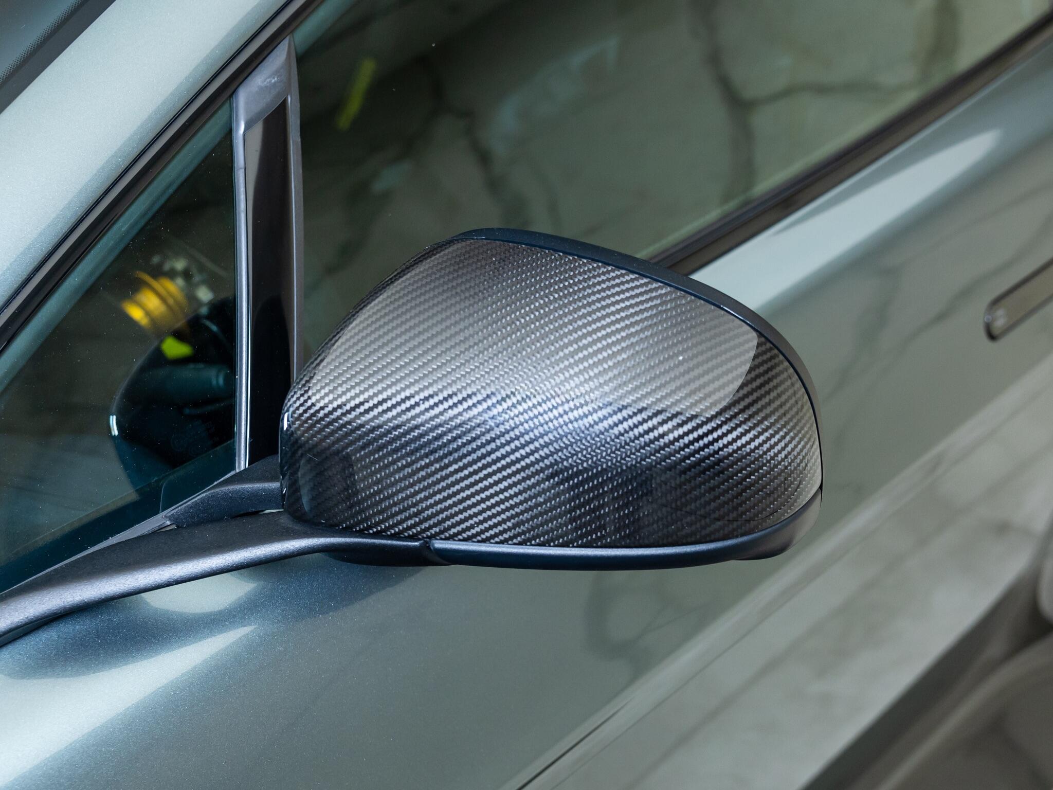Aston Martin Vantage view 41