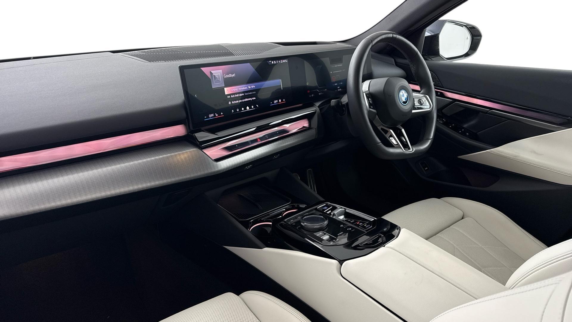 BMW i5 view 7