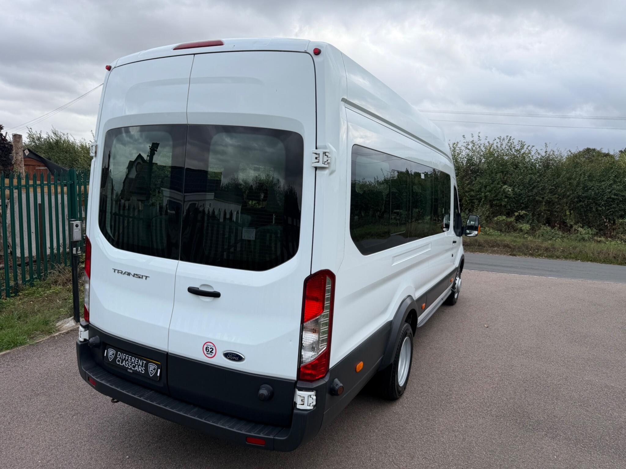 Ford Transit view 18
