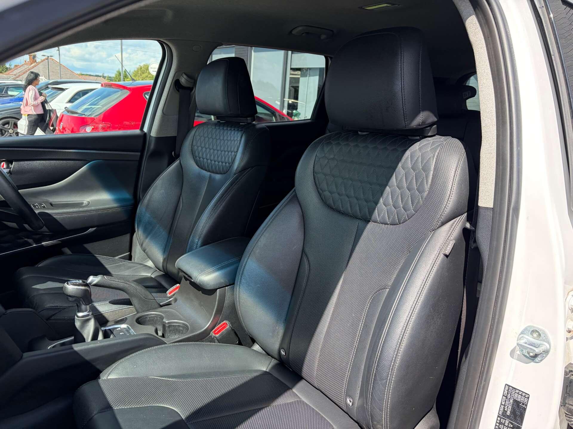 Hyundai Santa Fe view 17