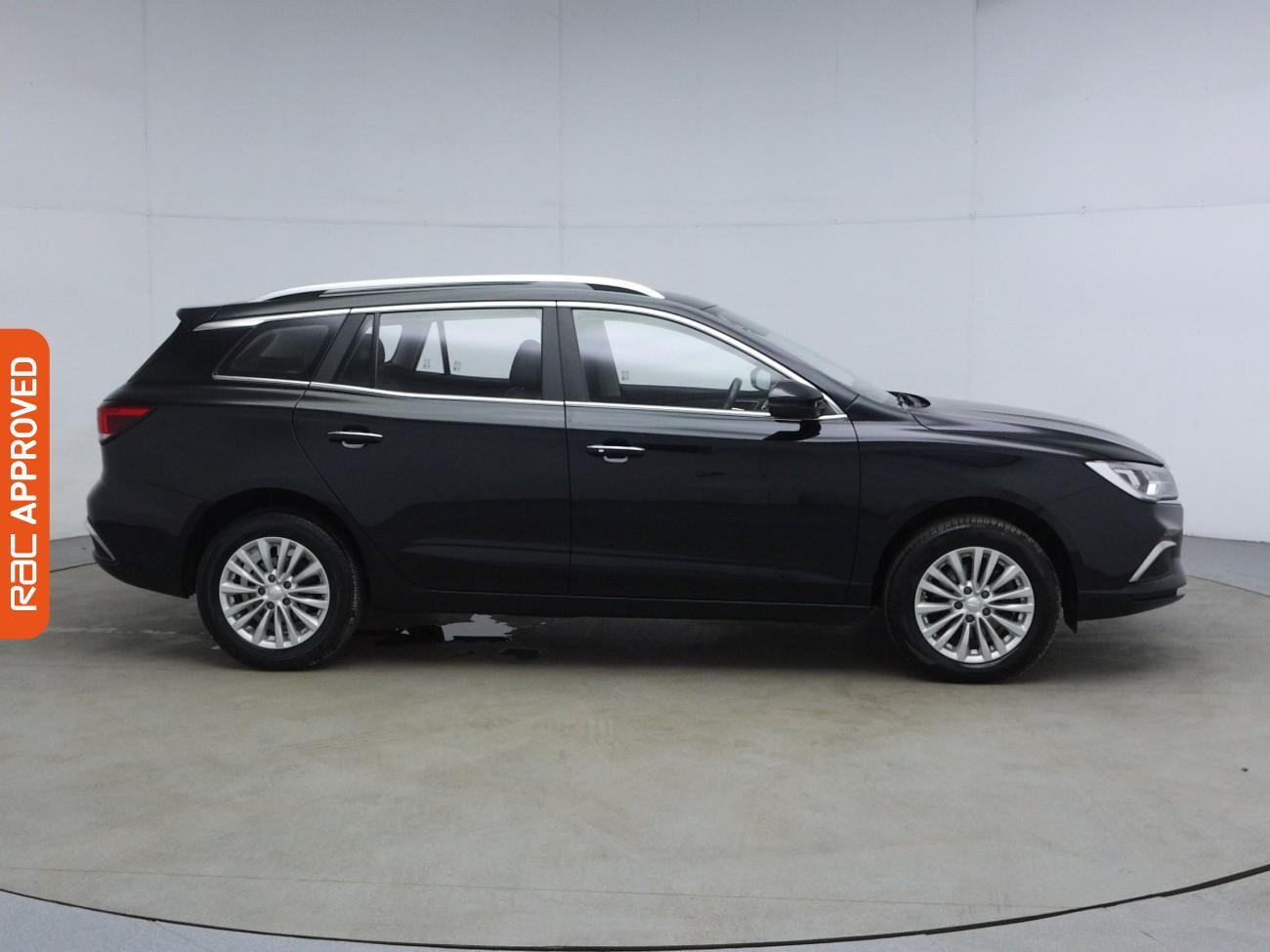 MG MG5 view 7