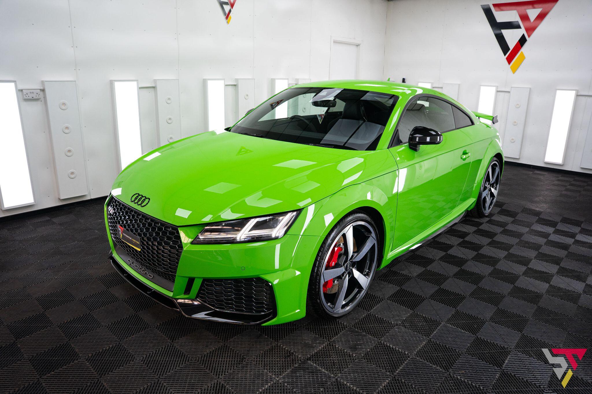 Audi TT RS view 22