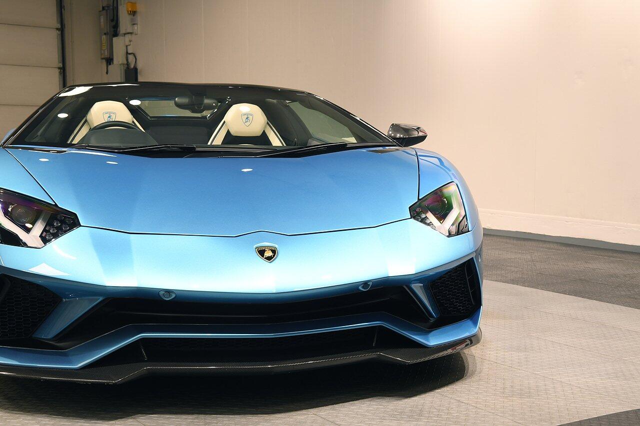 Lamborghini Aventador view 36
