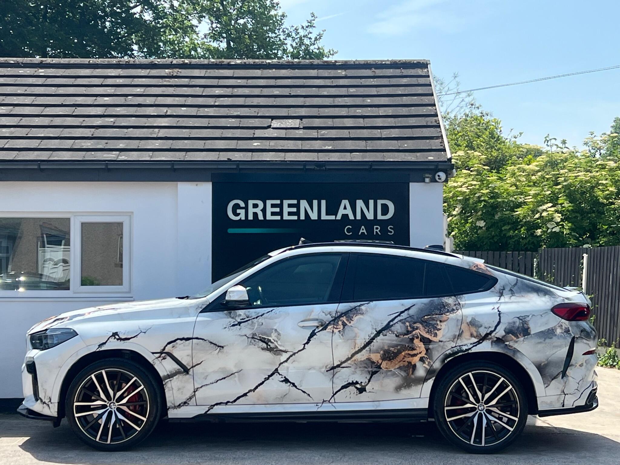 BMW X6 view 33