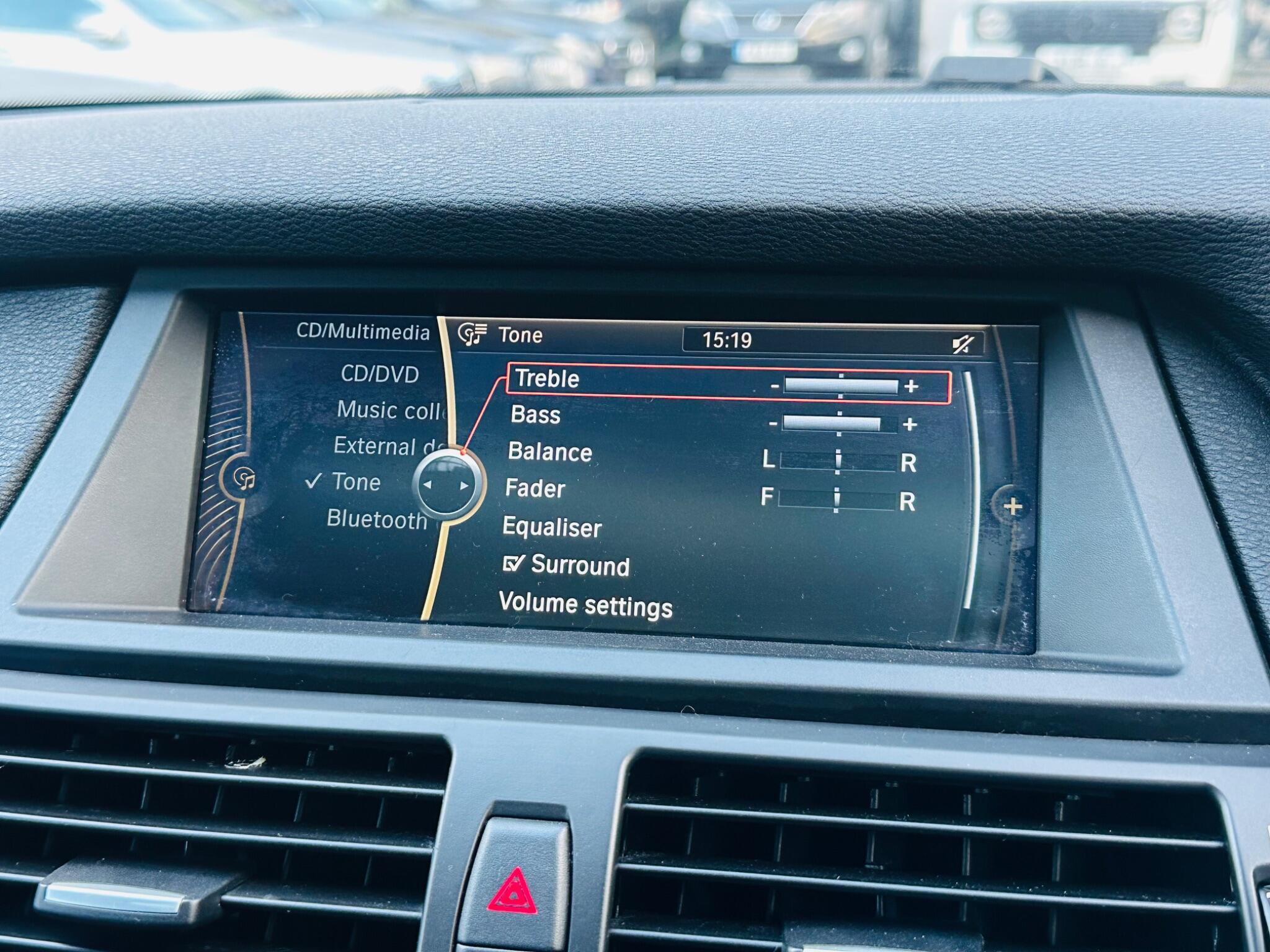 BMW X6 view 33