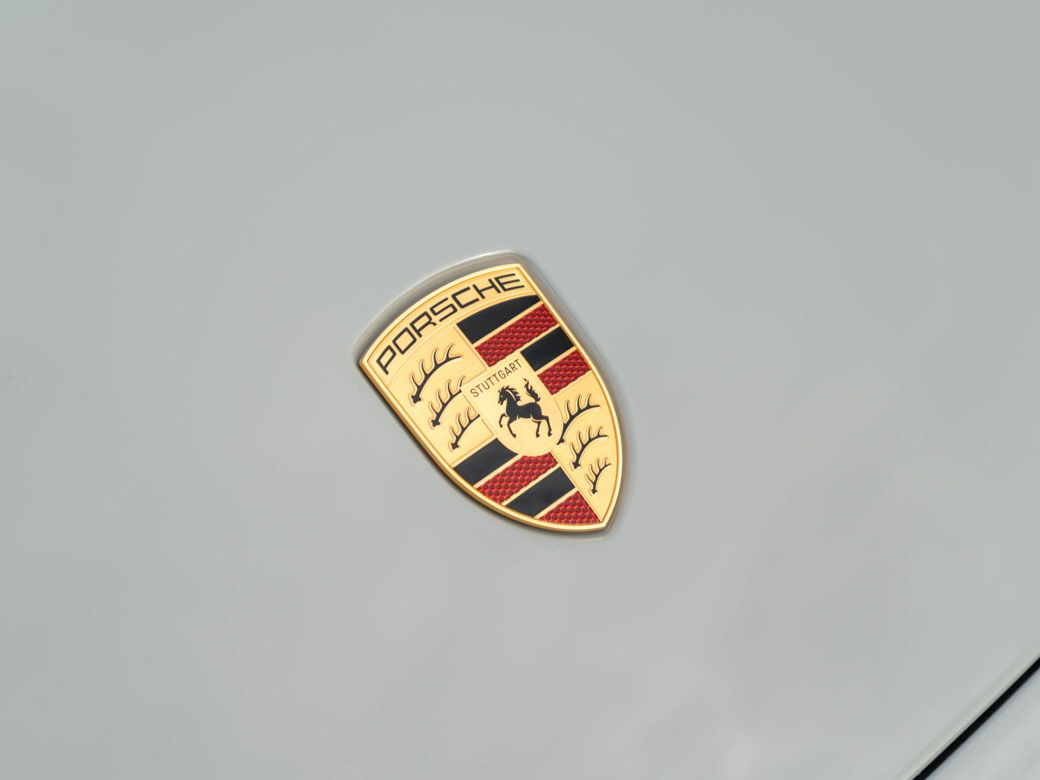 Porsche Taycan view 61