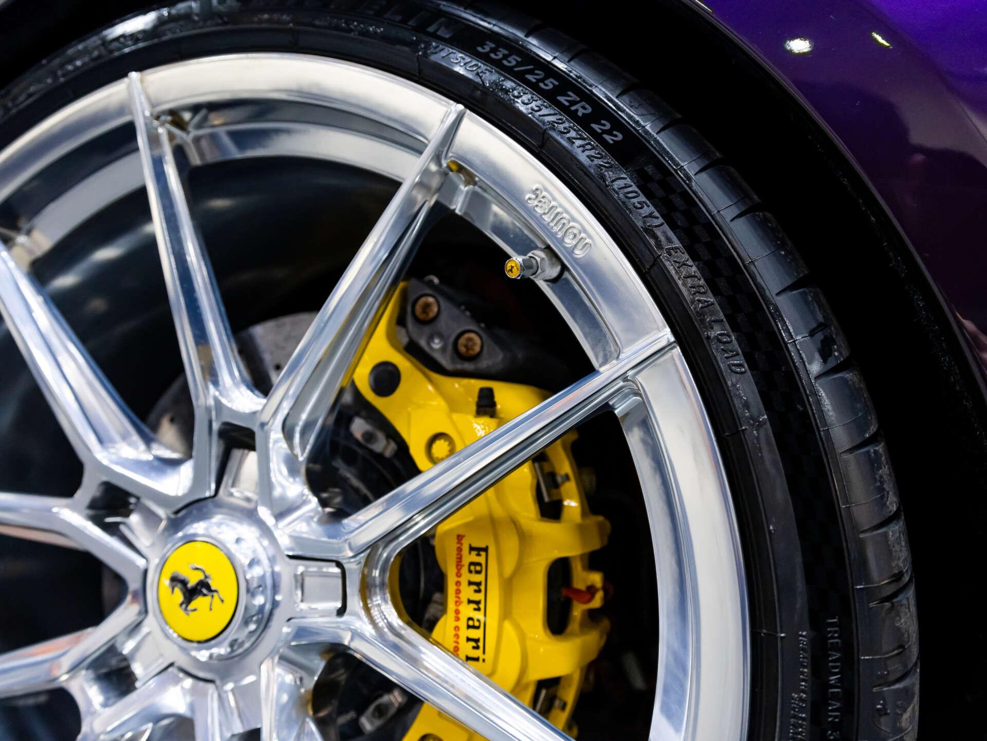 Ferrari 812 view 85