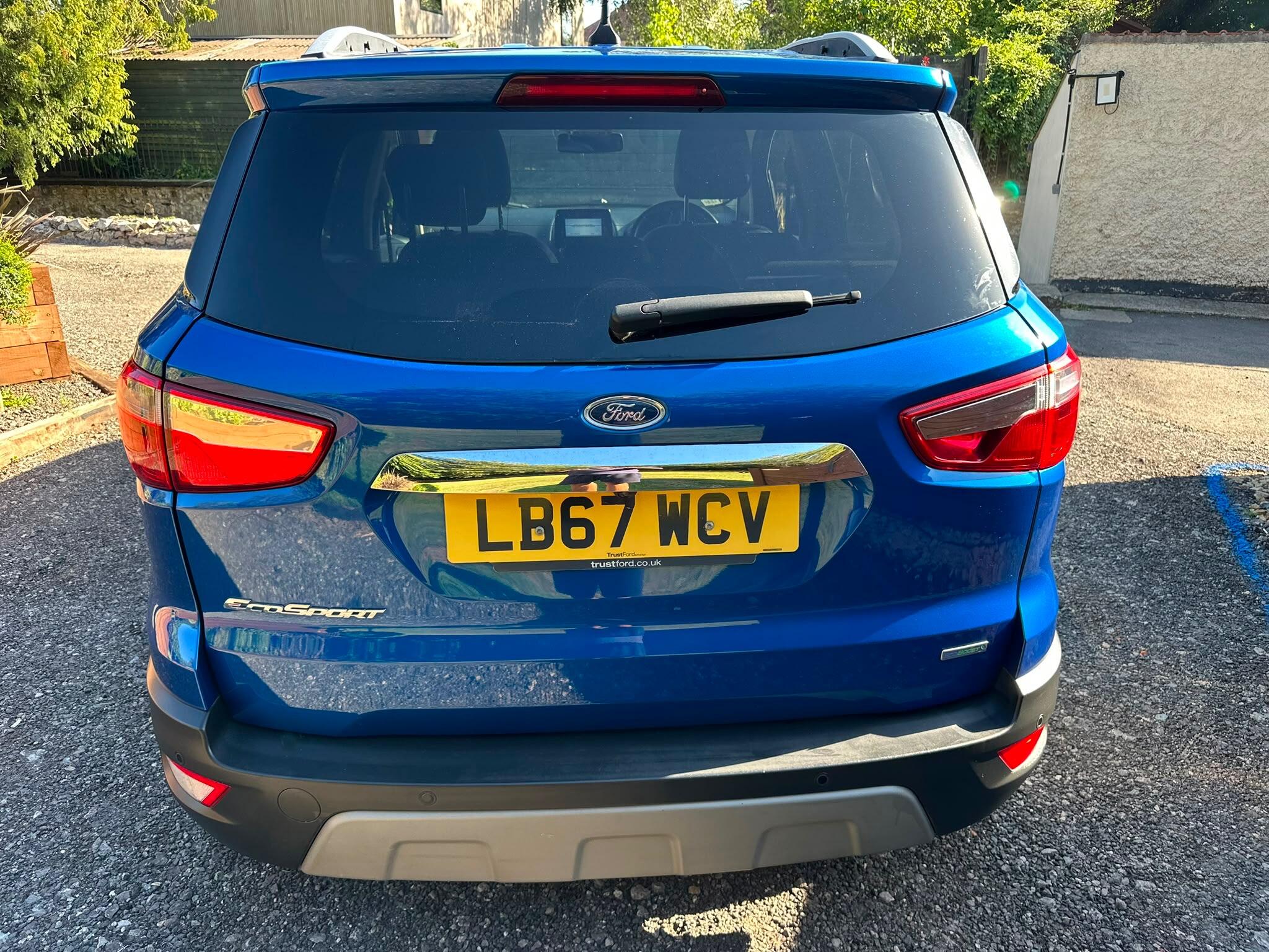 Ford Ecosport view 9