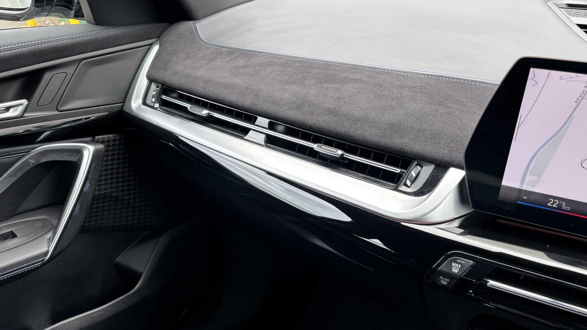 BMW X2 view 14