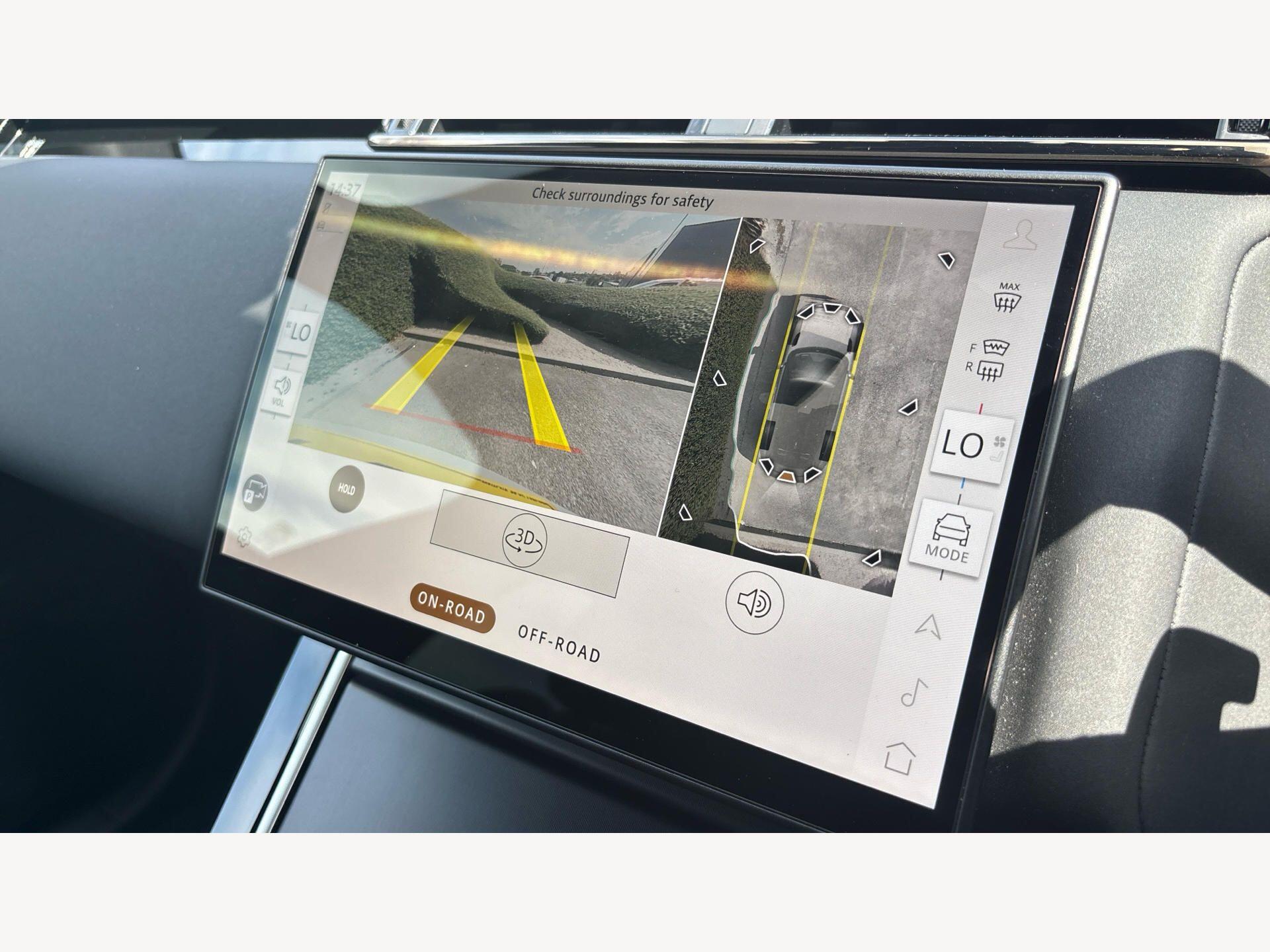Land Rover Range Rover Velar view 14