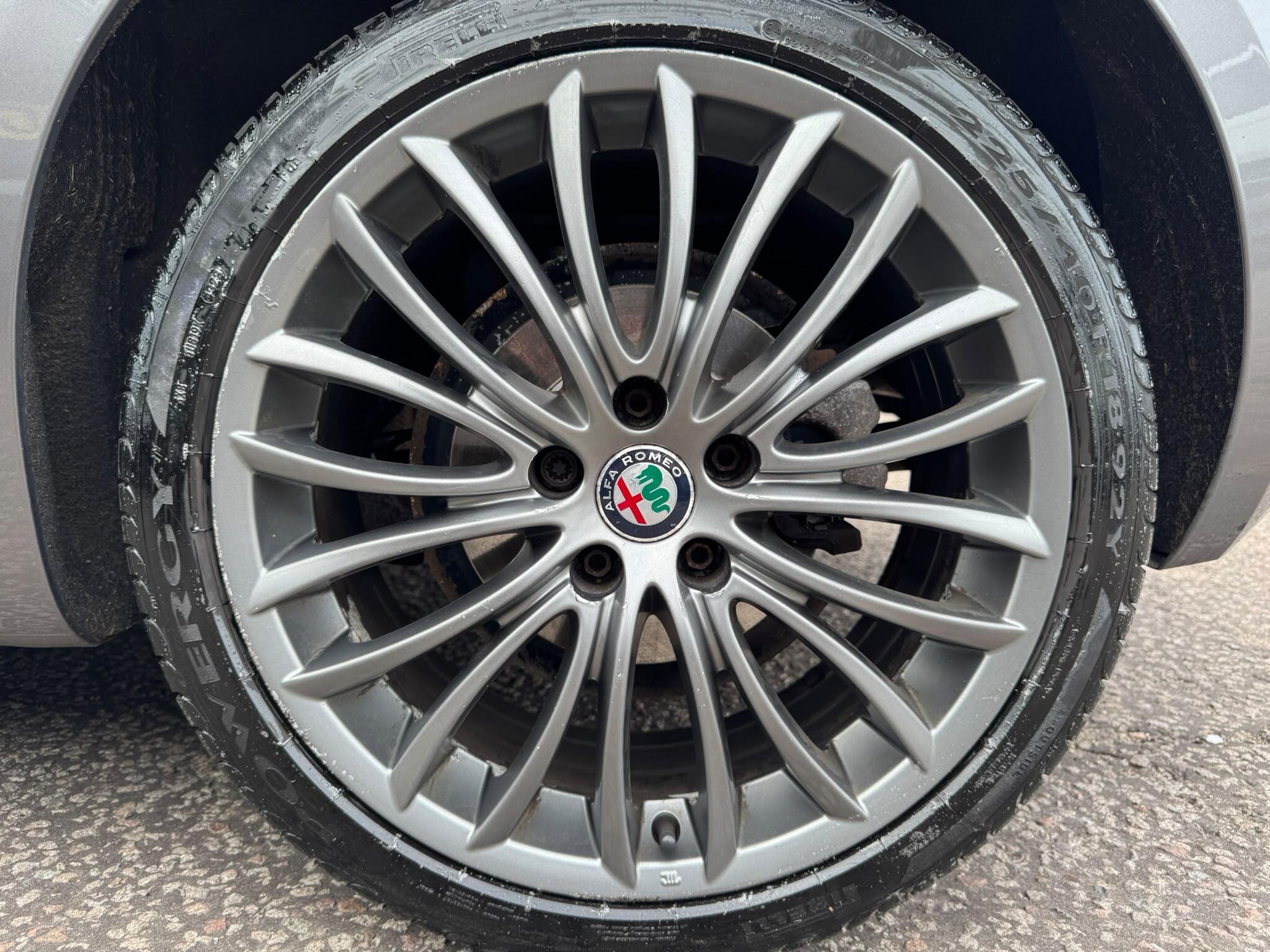Alfa Romeo Giulietta view 81