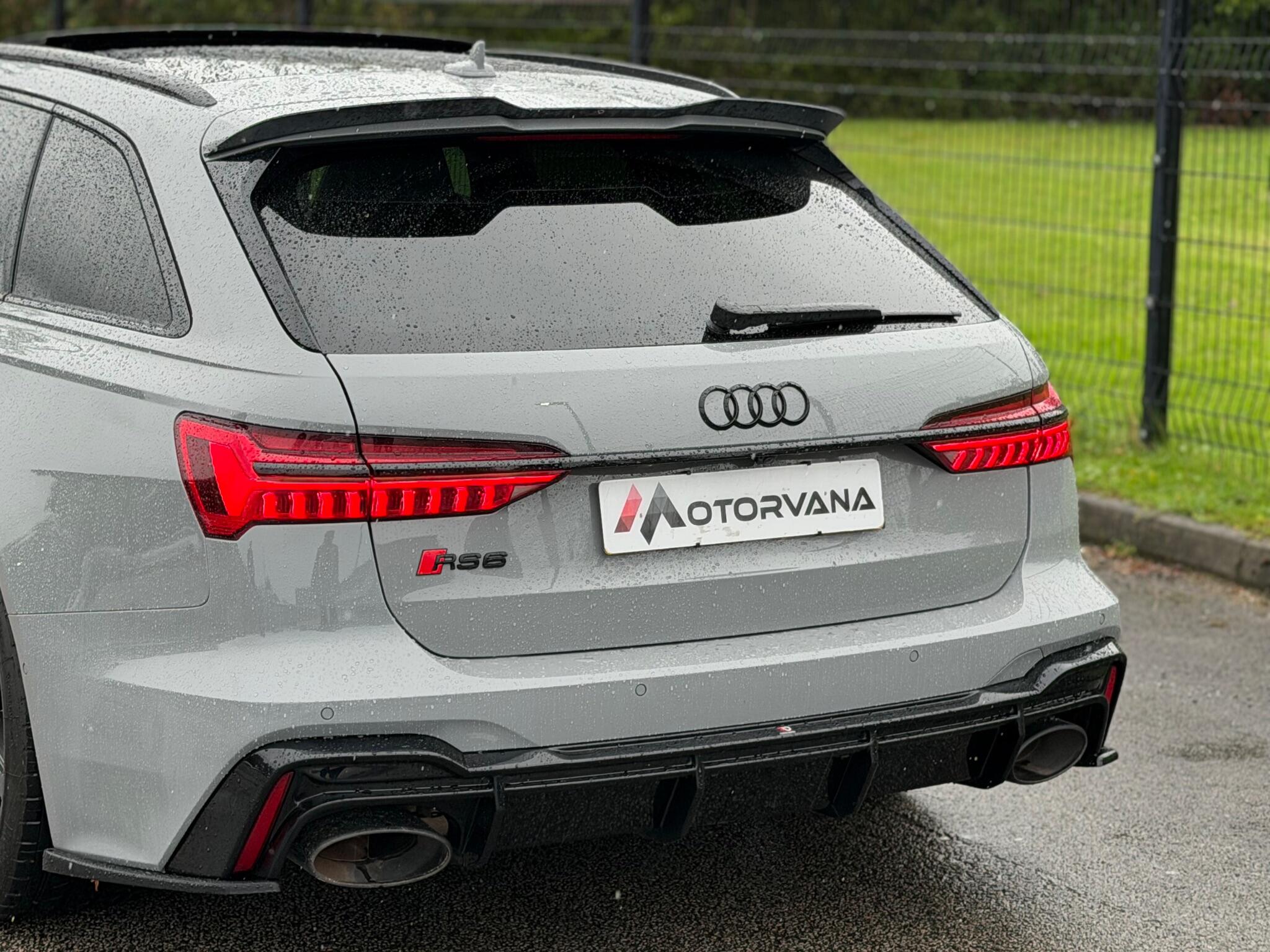 Audi RS6 view 27