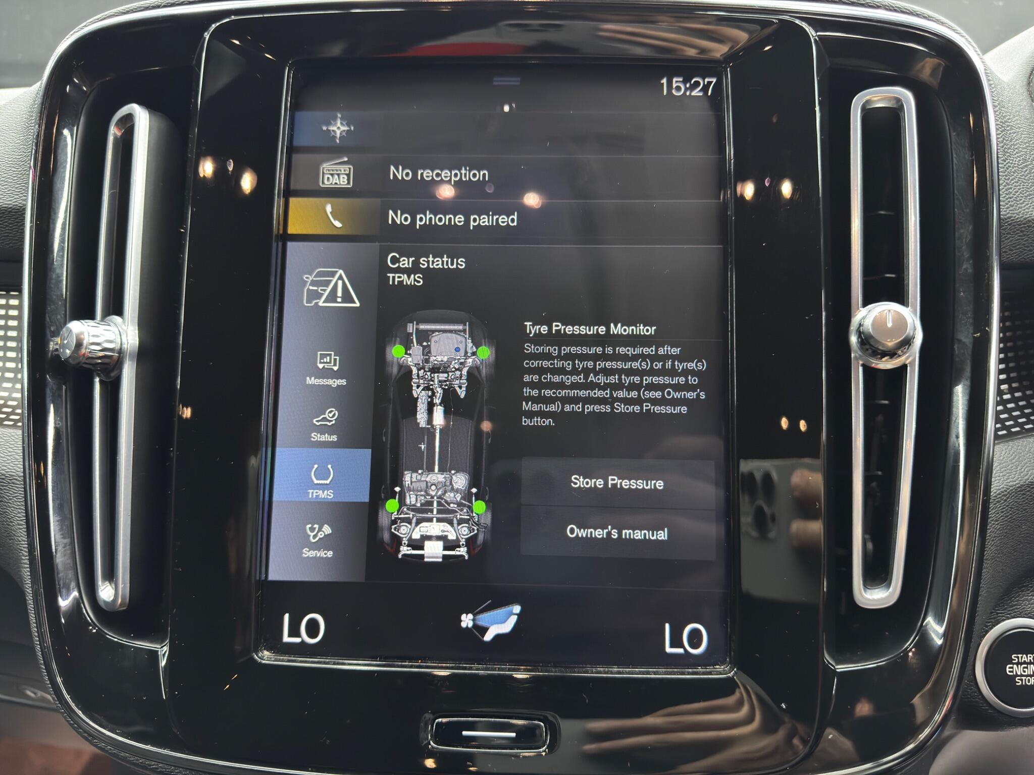 Volvo XC40 view 30